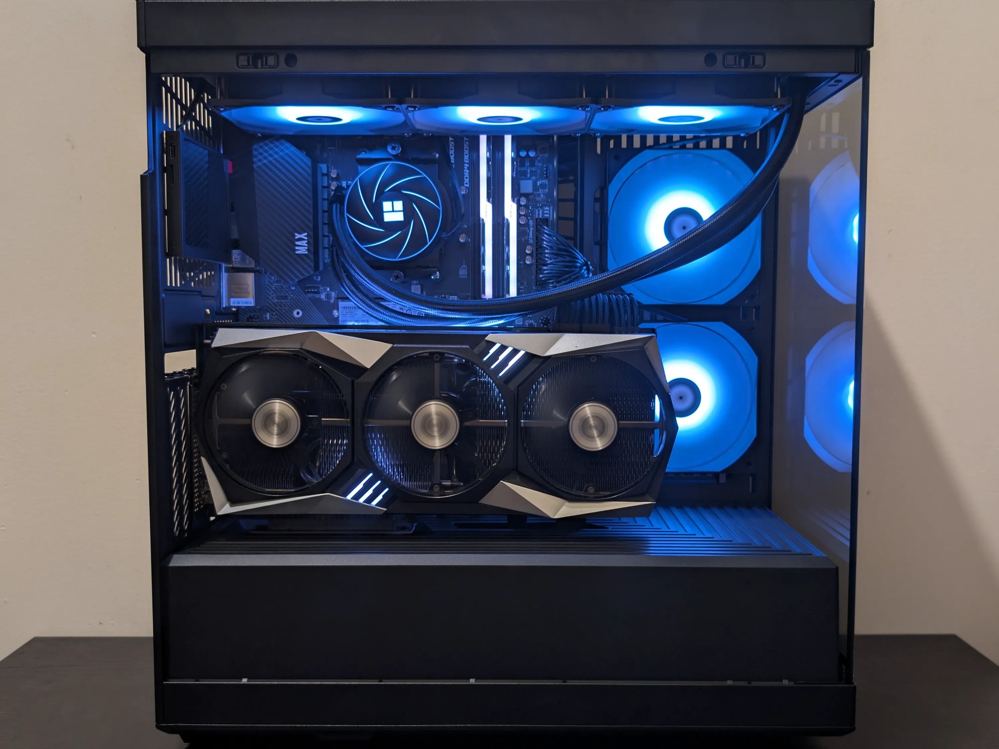 🐦‍⬛ 1440p Gaming Beast | RX 6900XT | Ryzen 7 5700X3D | 1TB SSD | 32GB RAM | WiFi & Bluetooth 🐦‍⬛
