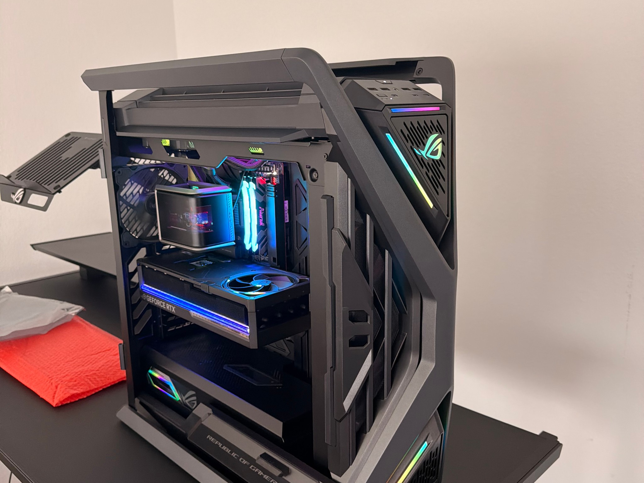 ASUS ROG Hyperion Custom PC