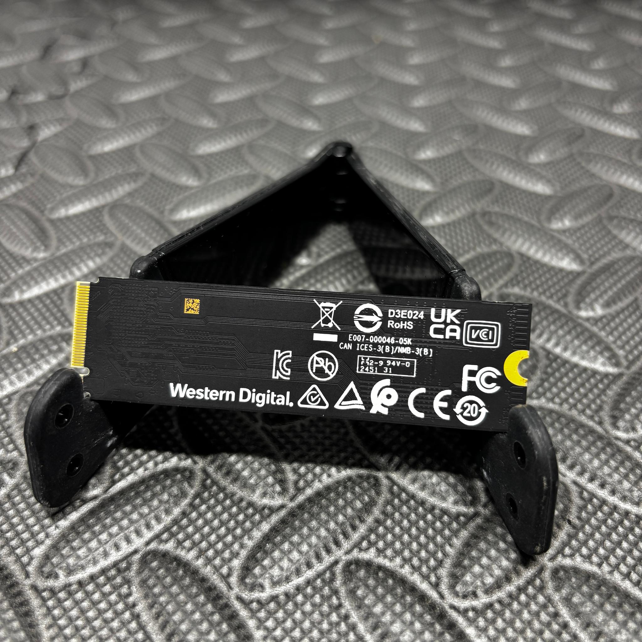 WD Green SN3000 1TB NVMe SSD – 98% Health