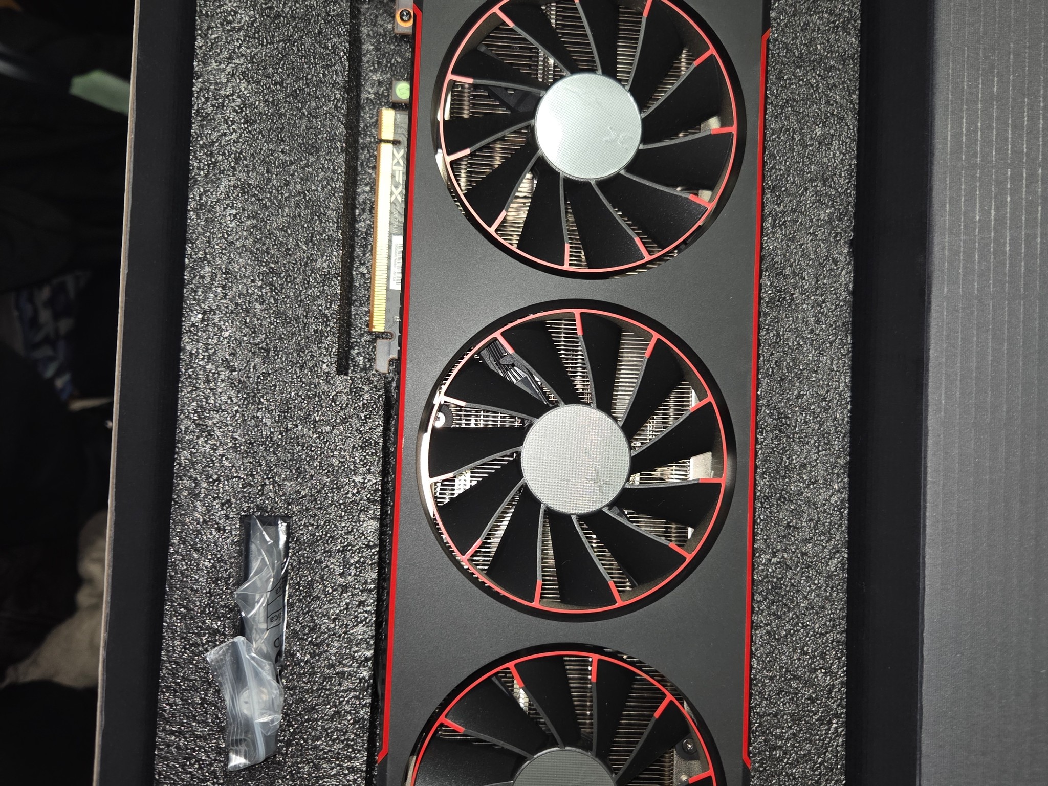 XFX Mercury Radeon RX 7900 XTX Magnetic Air