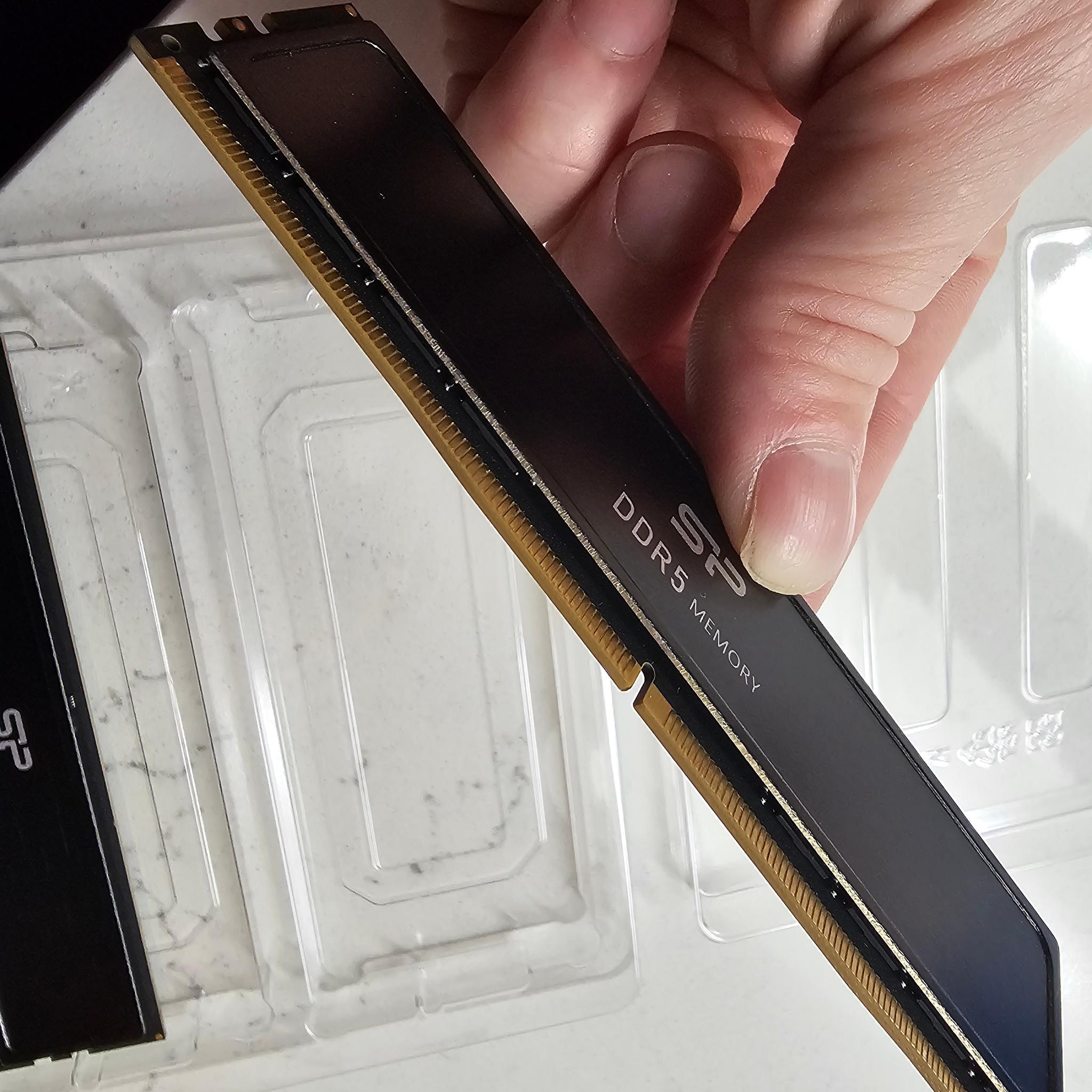 64gb (2x32gb) 5600MHz DDR5 RAM