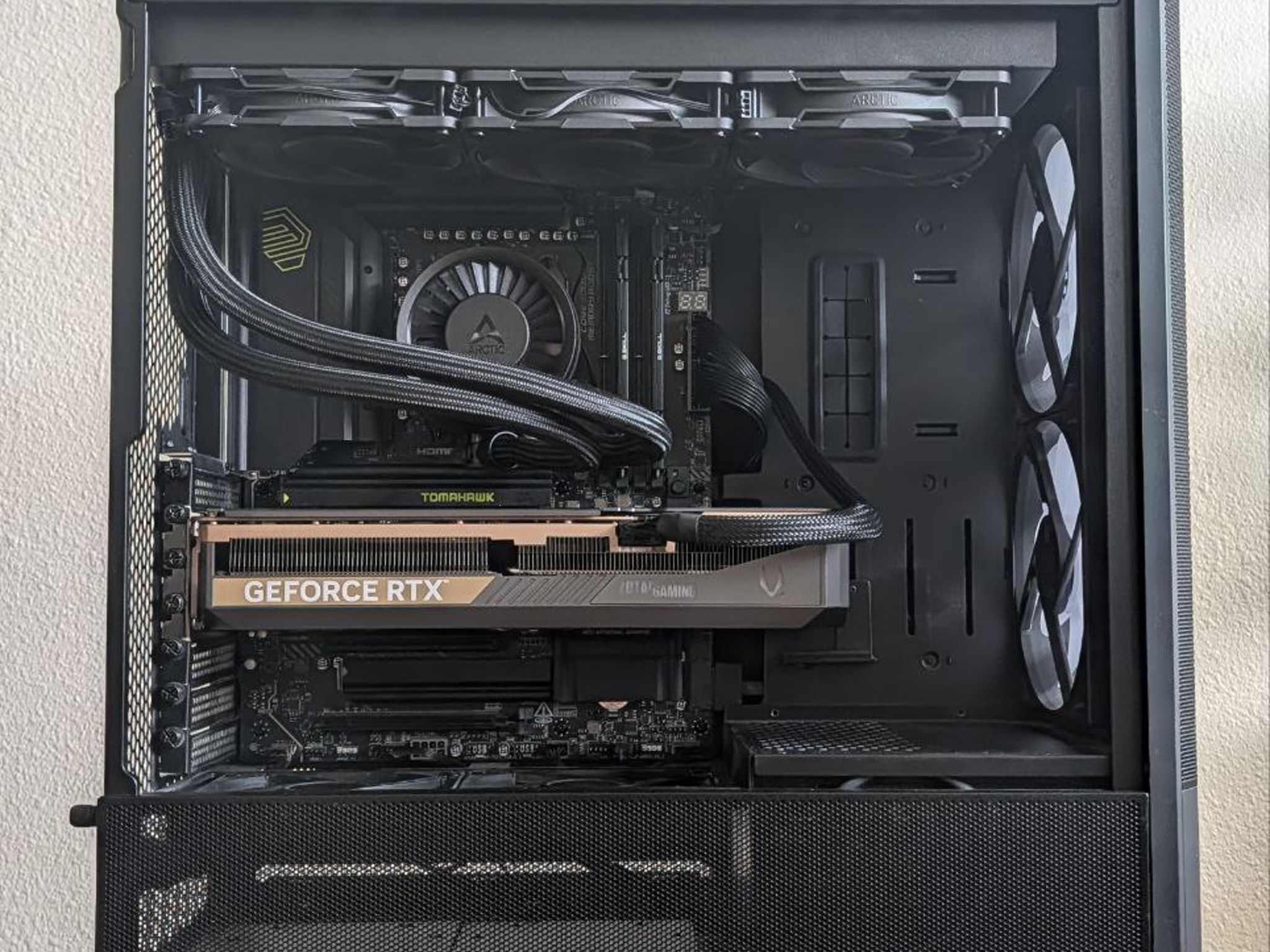 PC: 5080, 9950X3D, DDR5 32GB, 2TB SSD, AIO