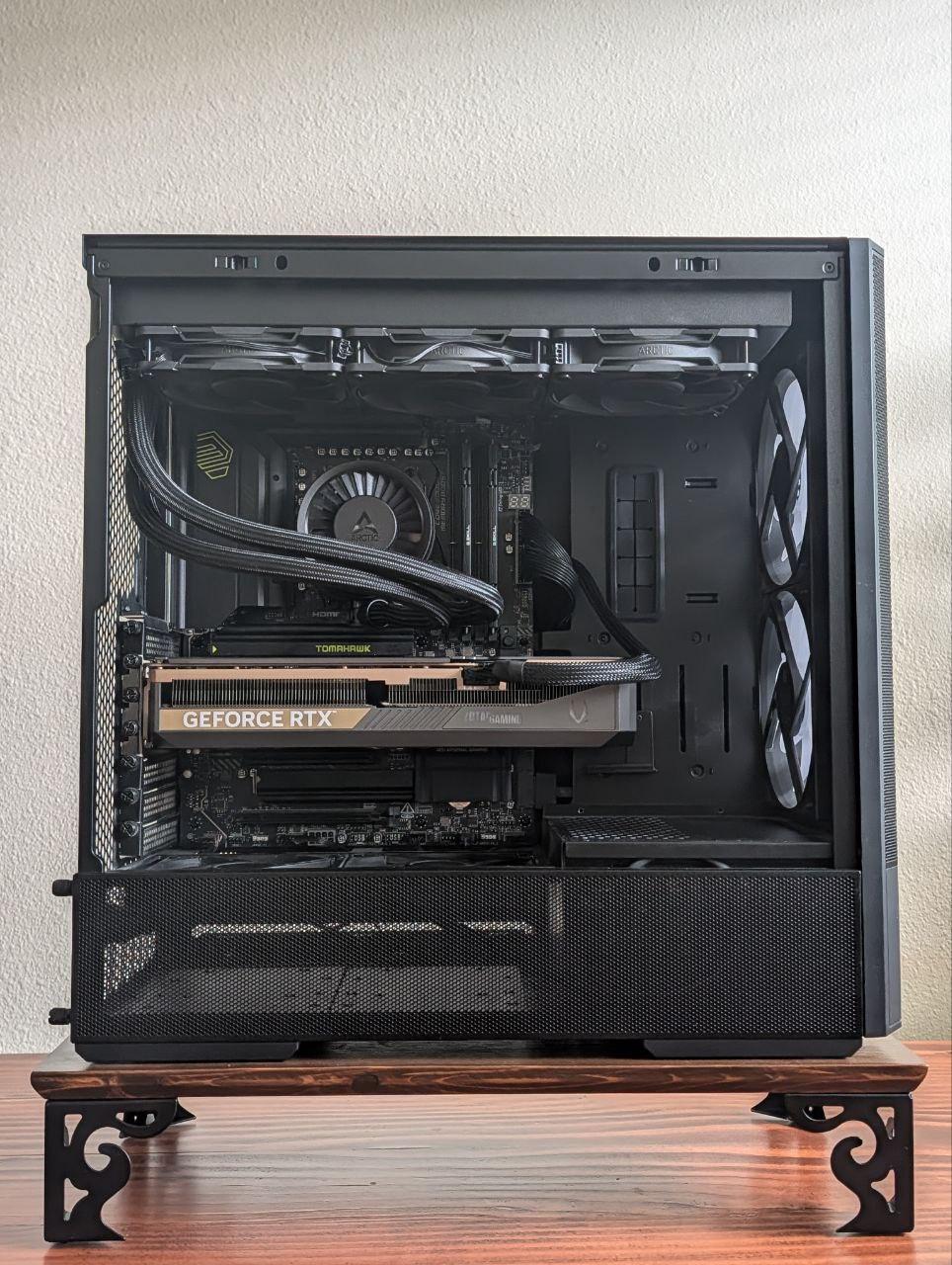 PC: 5080, 9950X3D, DDR5 32GB, 2TB SSD, AIO