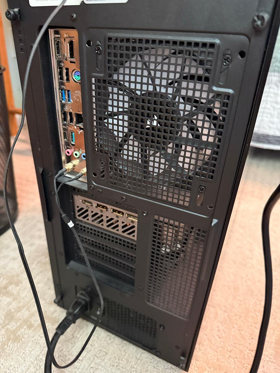 Gaming PC - RTX 4090, i7-13700KF, 32GB RAM, 2TB NVMe SSD