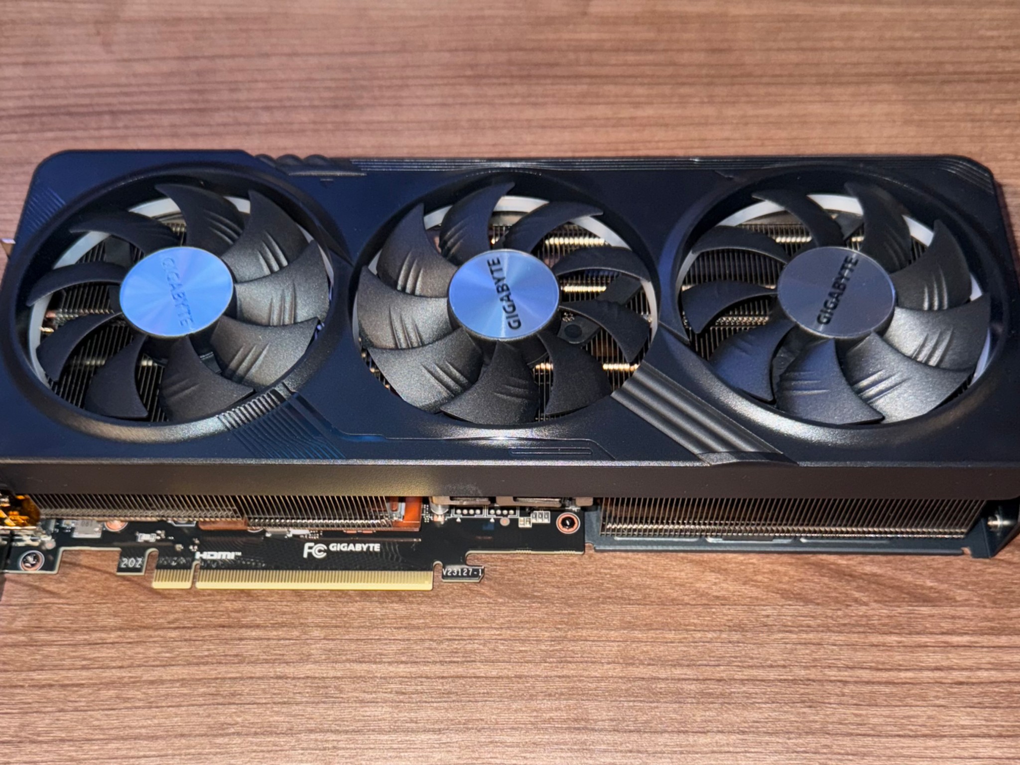 Gigabyte GeForce RTX 4070 ti super gaming OC Graphics card