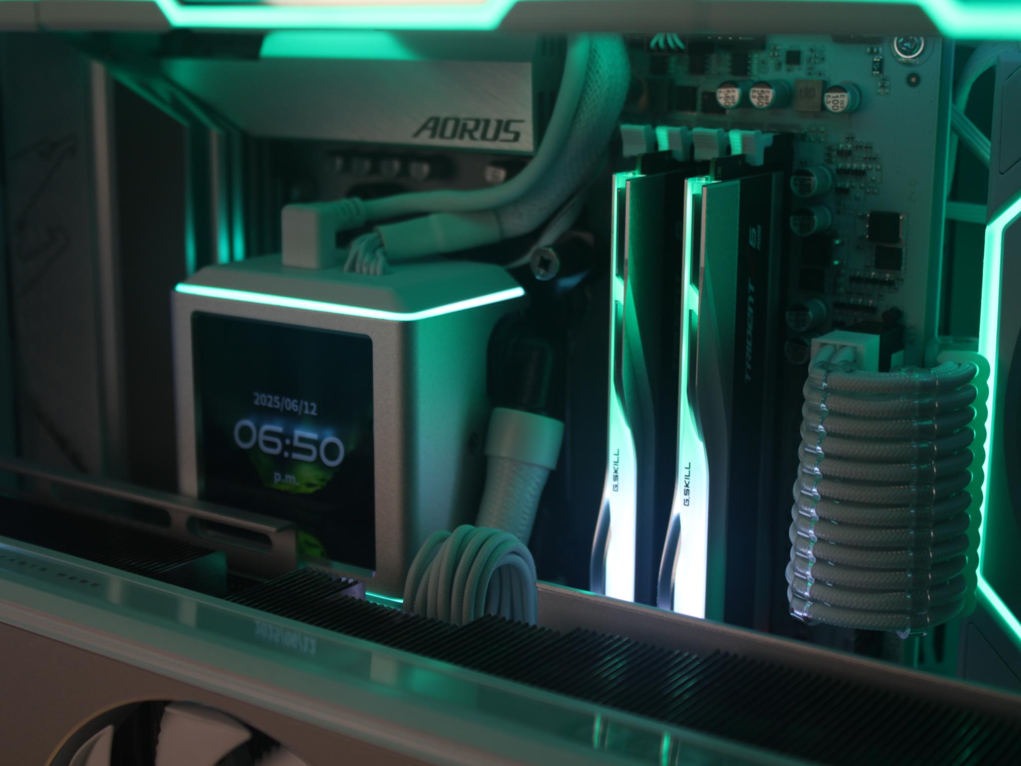 Northern Aurora | RTX 5070 Ti | Ryzen 7 9800X3D