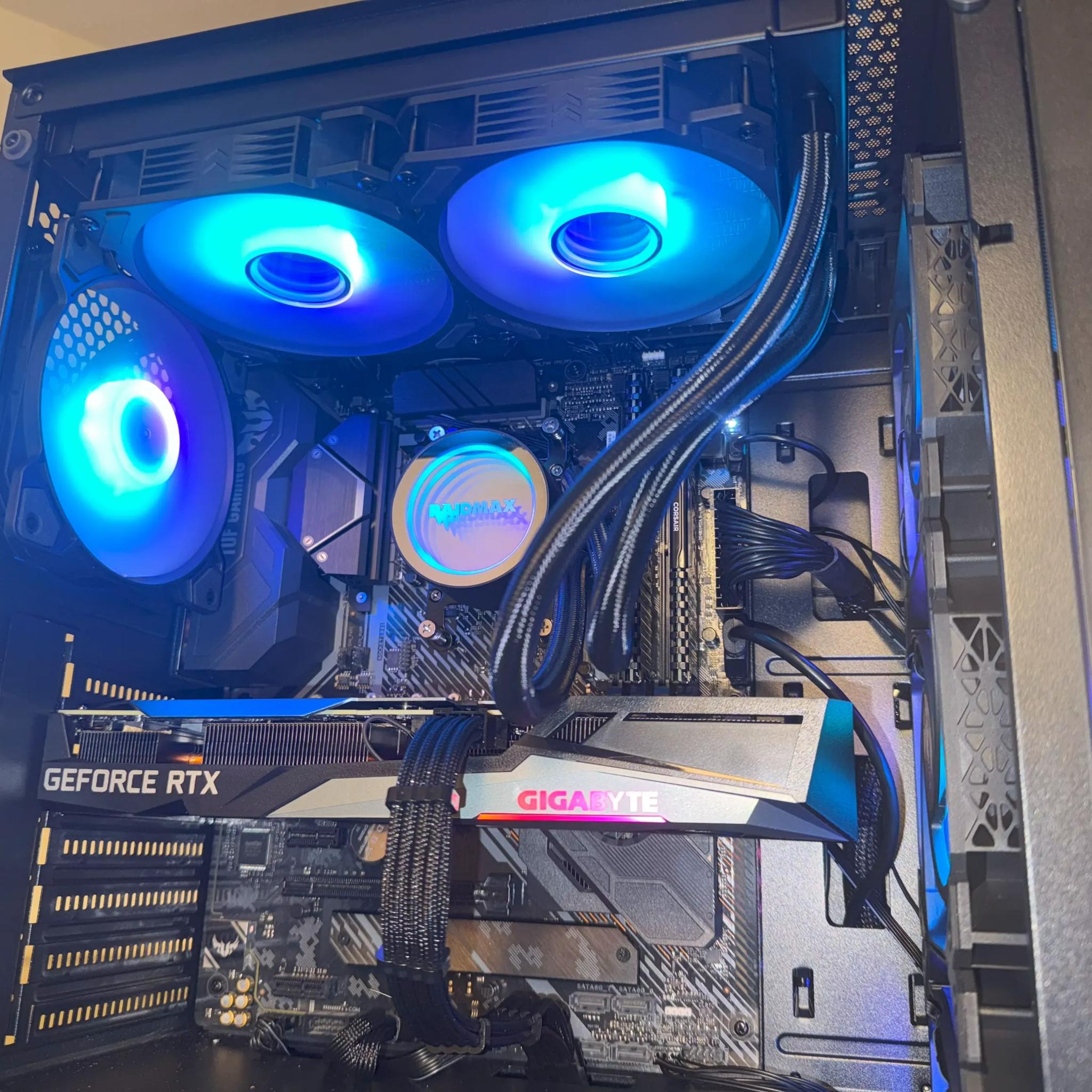 Battle-Ready - Ryzen 7 5700X + RTX 3060 12gb Vram