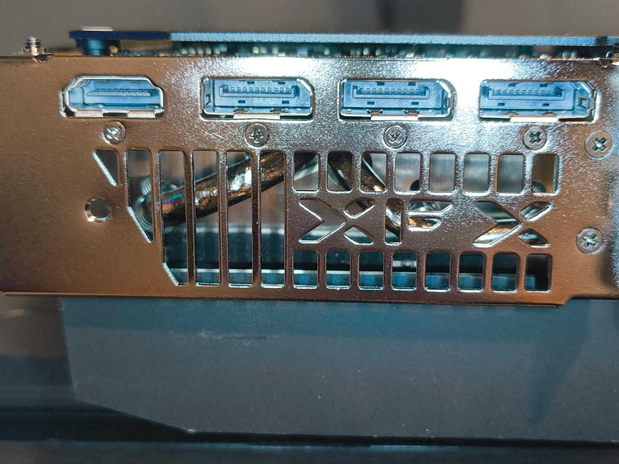 XFX QuickSilver Magnetic Air AMD Radeon RX 9070 XT 16 GB GDDR6 Pro Gaming