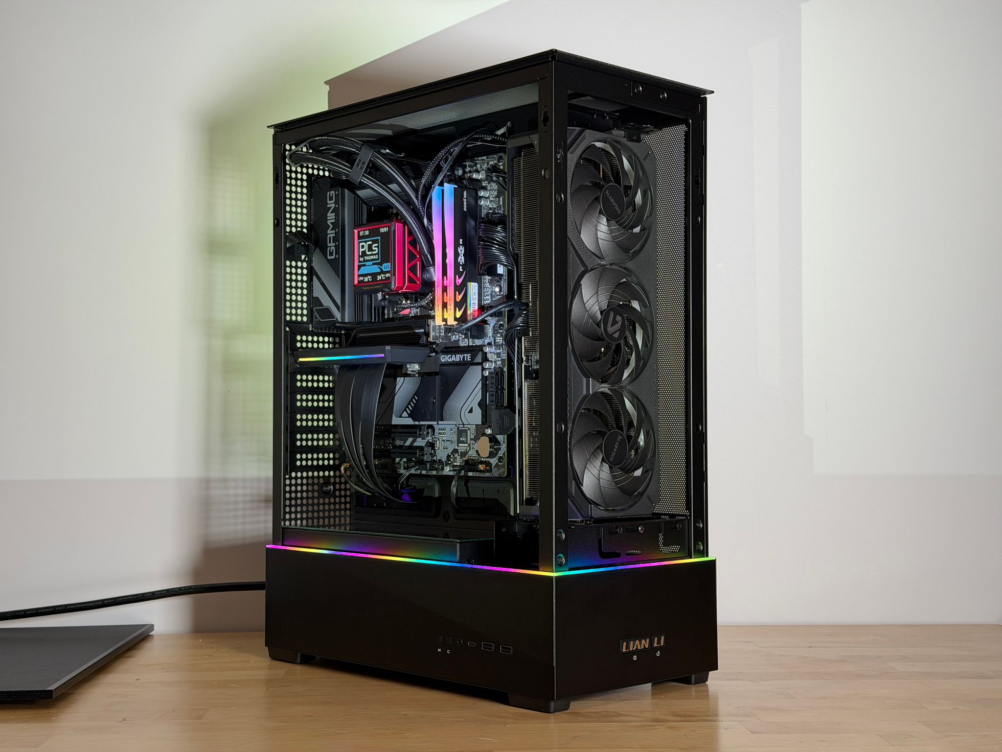 RTX 5070TI Ryzen 7 7800X3D Gaming PC 2TB SSD 32GB RAM