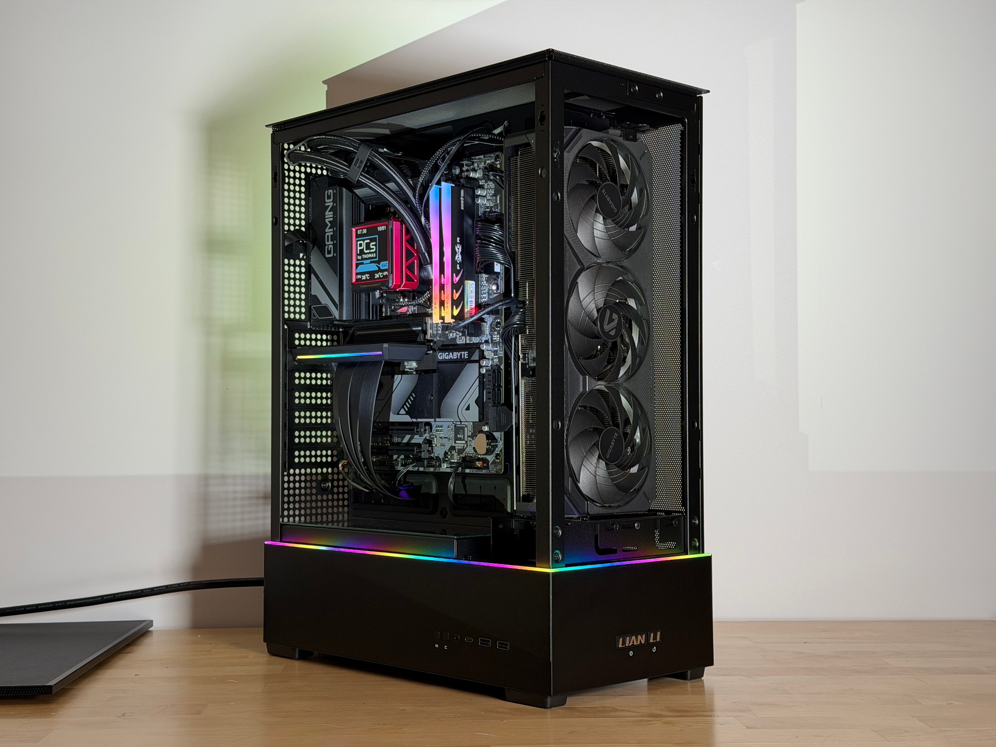 RTX 5070TI Ryzen 7 7800X3D Gaming PC 2TB SSD 32GB RAM