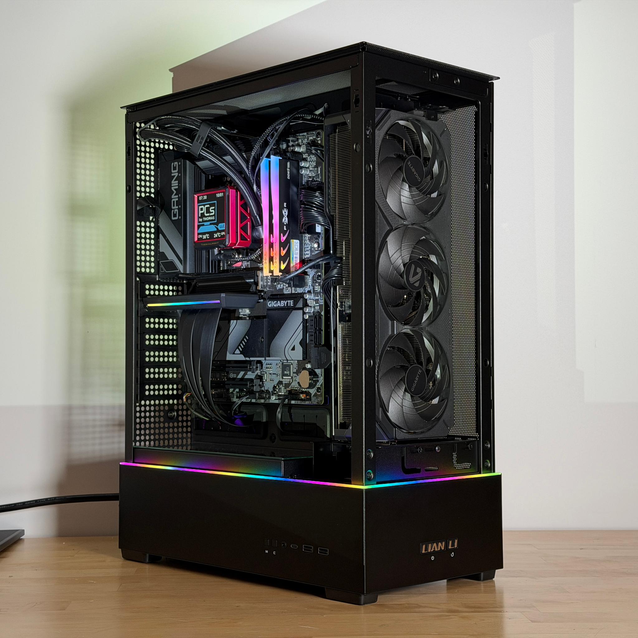 RTX 5070TI Ryzen 7 7800X3D Gaming PC 2TB SSD 32GB RAM