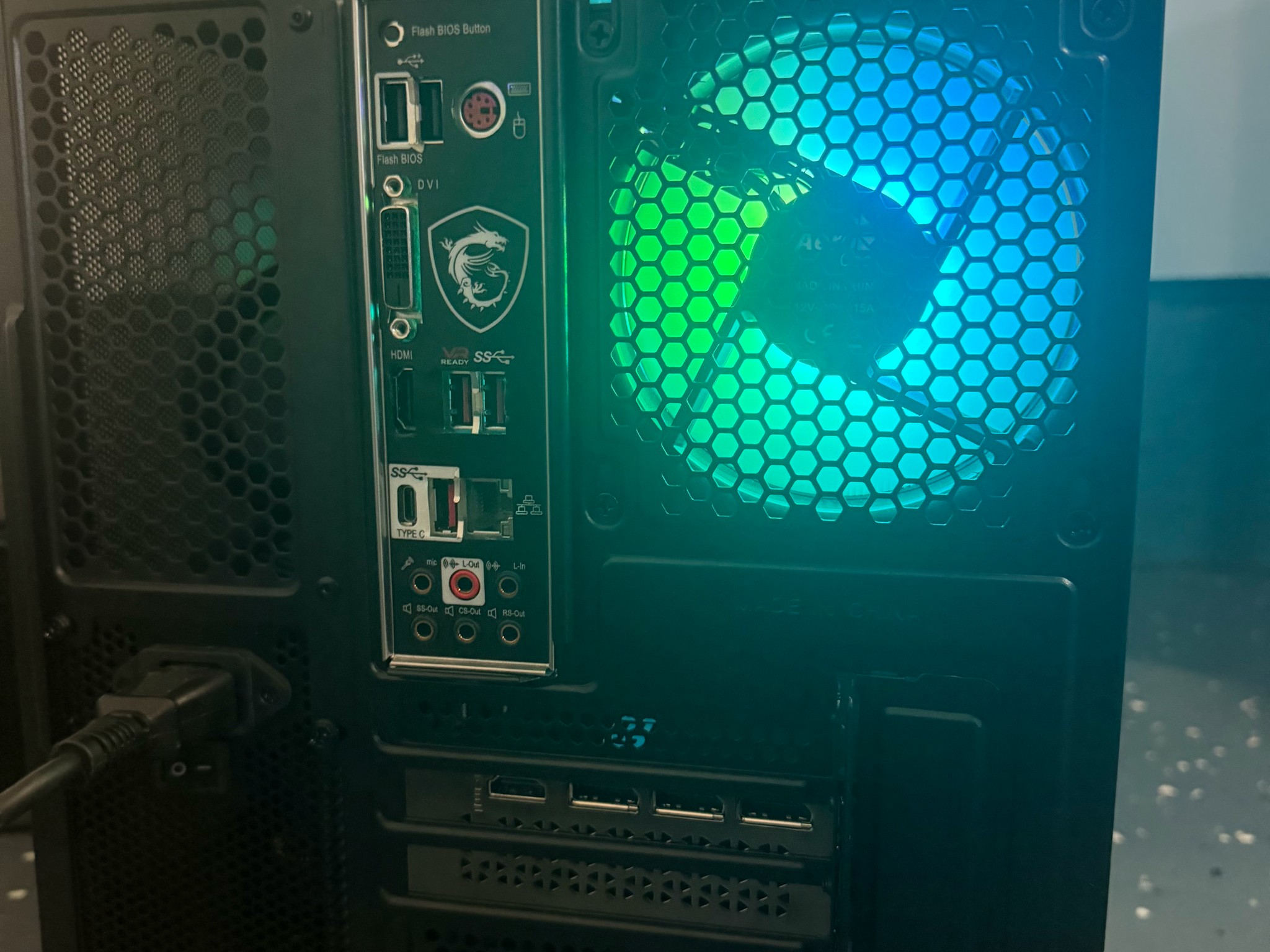 ❄️"Polar Shadow"⚫️| 1080p Gaming | RTX 5050 | Ryzen 7 3700X | 16GB Ram | 1TB SSD | Free ShIpping