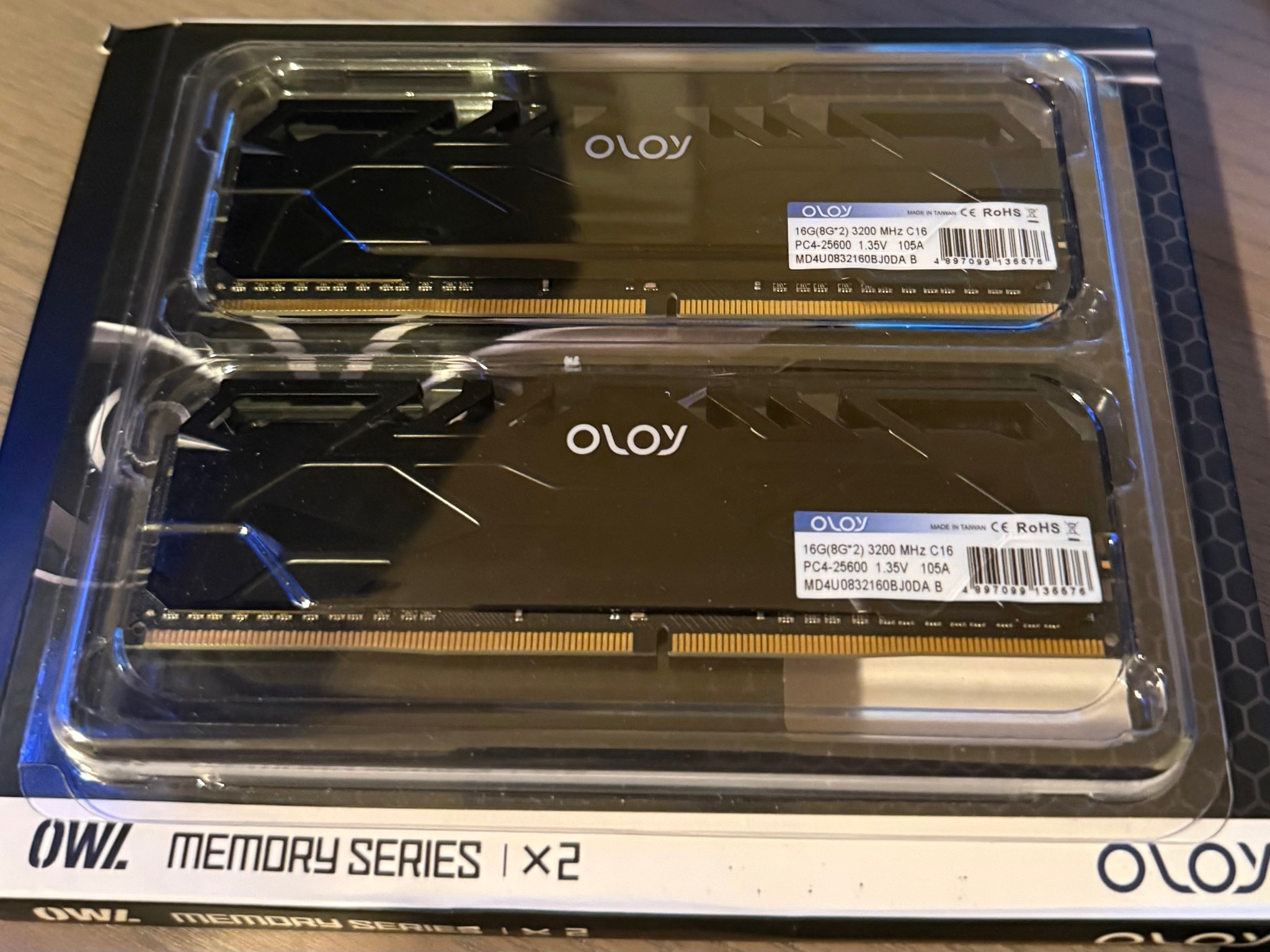 OLOy OWL 16GB (8GBx2) DDR4 3200MHz RAM (MD4U0832160BJ0DA B)
