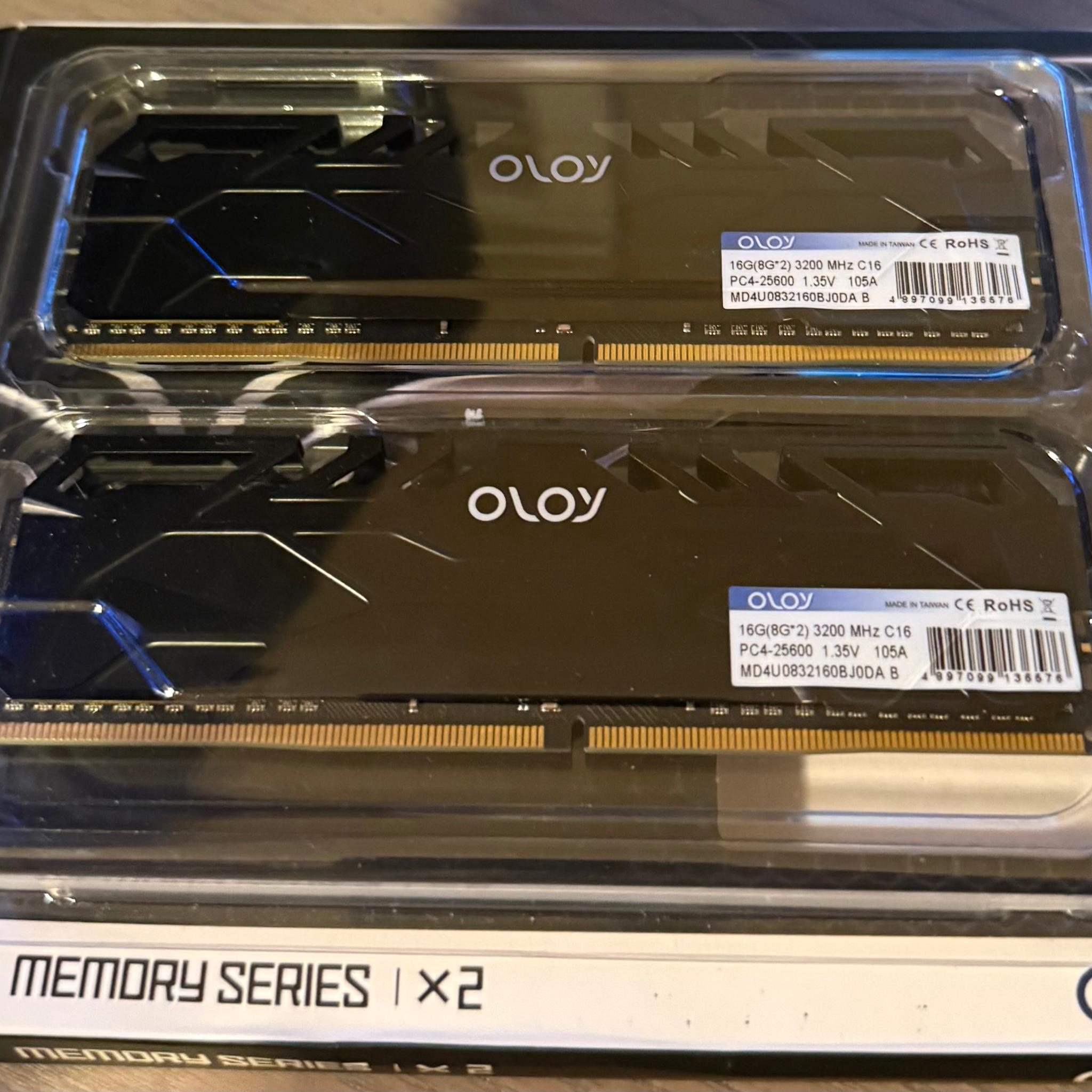 OLOy OWL 16GB (8GBx2) DDR4 3200MHz RAM (MD4U0832160BJ0DA B)