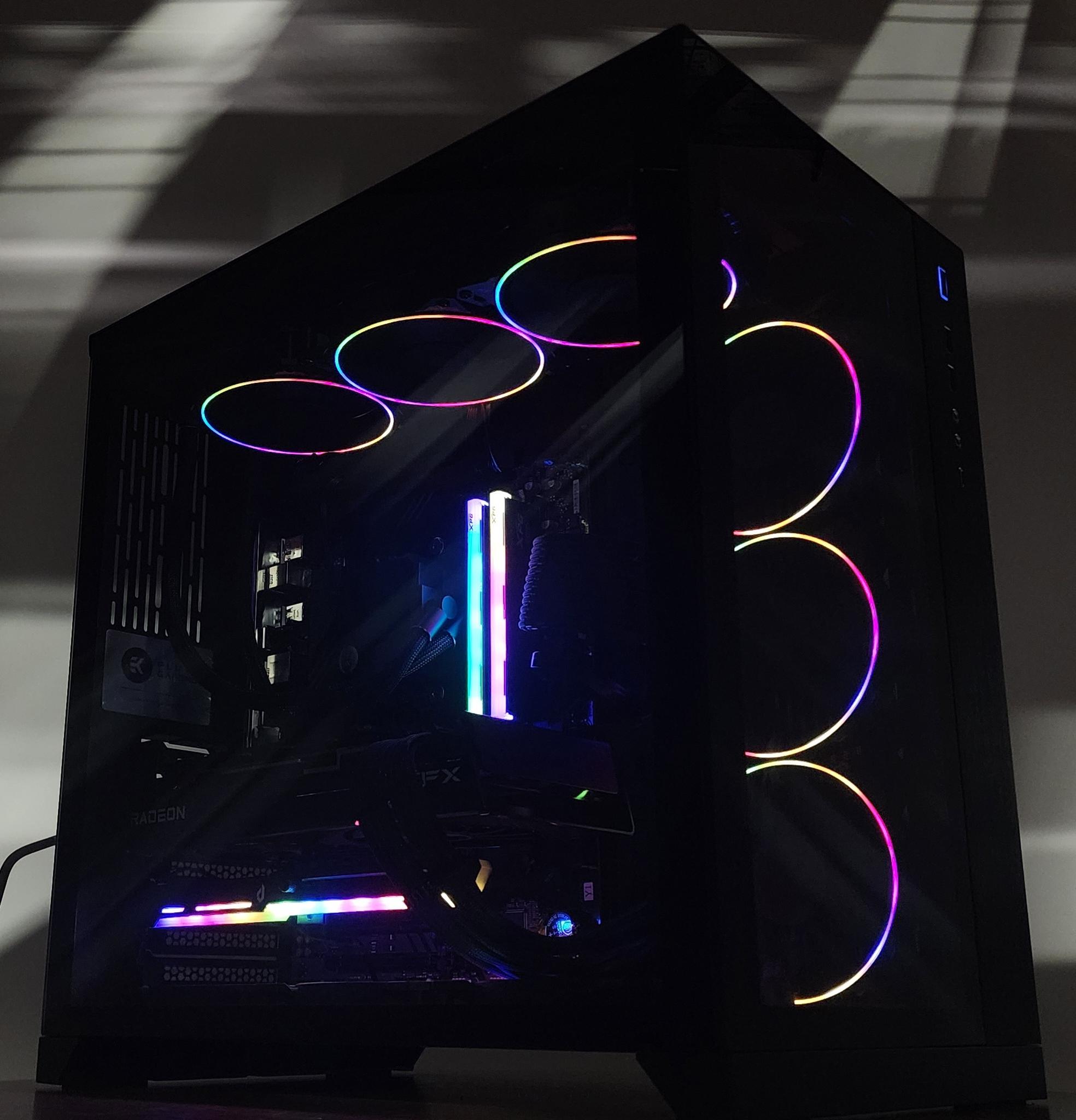Gaming PC Ryzen 7 7800X3D 32GB RAM 1TB SSD RX 7800 XT 16GB Windows 11 PC
