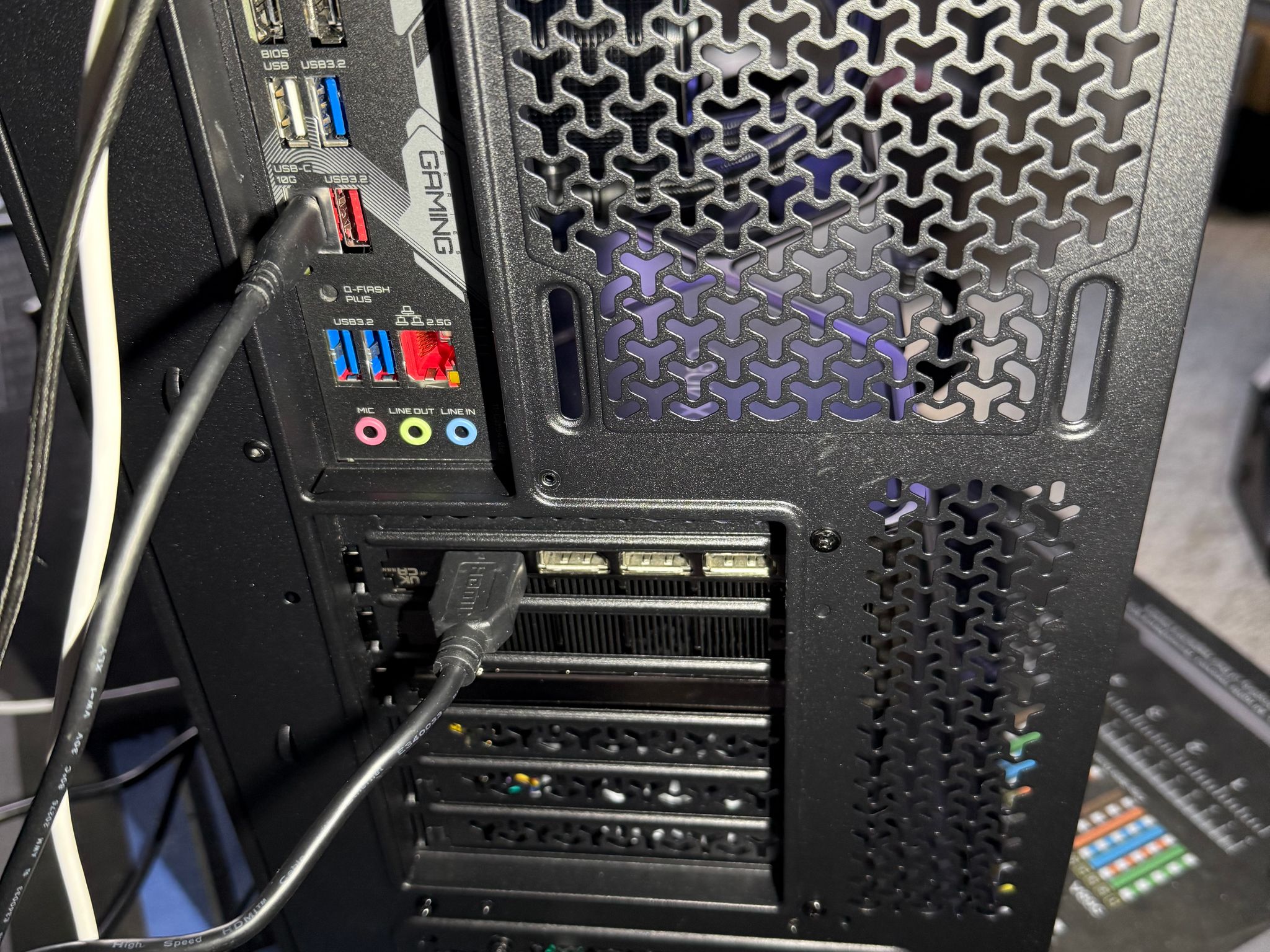 Custom RTX 4080 FE with AMD 7800X3D