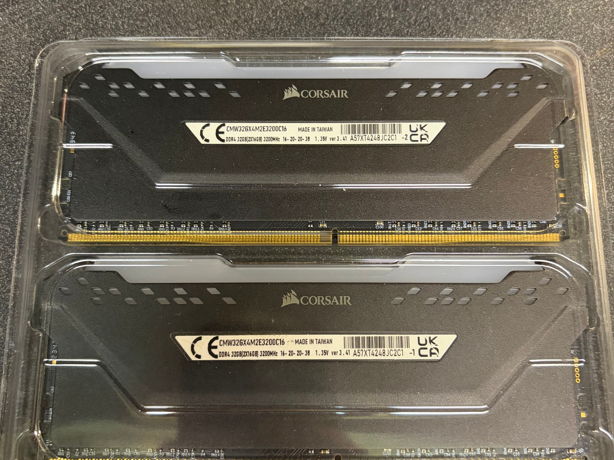 CORSAIR VENGEANCE RGB PRO DDR4 2x16GB 32GB 3200 MHz