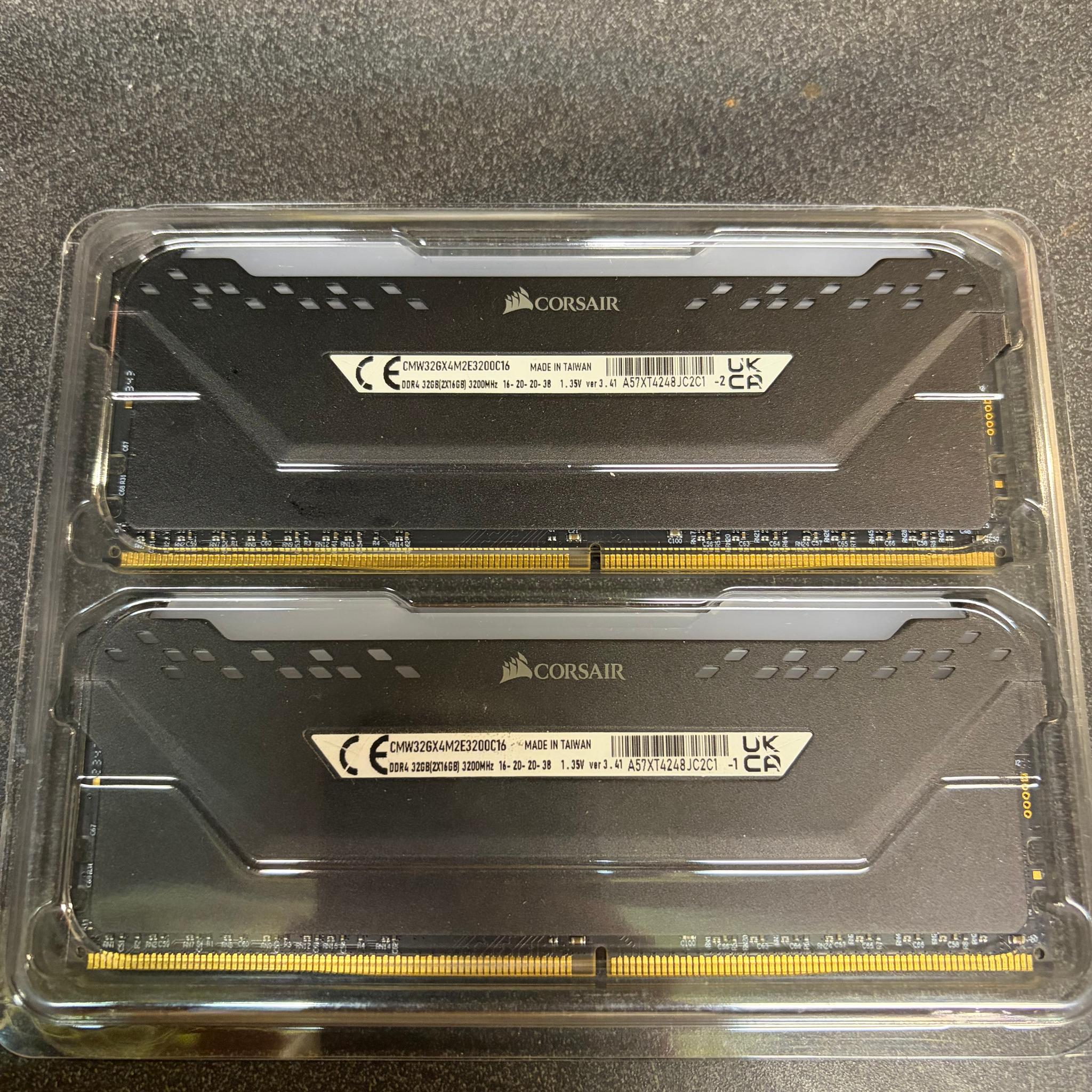 CORSAIR VENGEANCE RGB PRO DDR4 2x16GB 32GB 3200 MHz