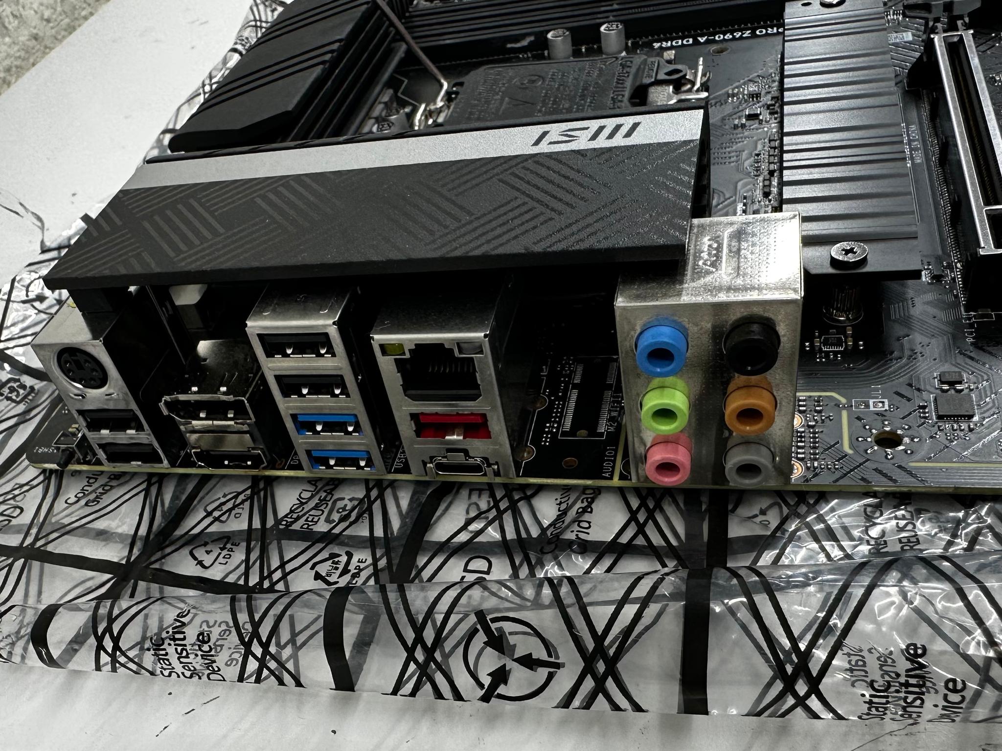 MSI Pro Z690-A DDR4 | Sealed IO Shield | LGA 1700