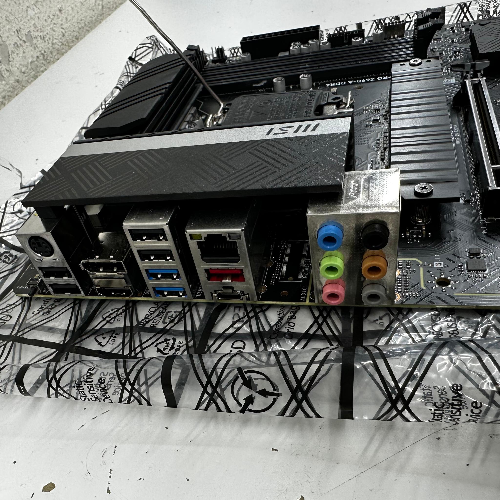 MSI Pro Z690-A DDR4 | Sealed IO Shield | LGA 1700