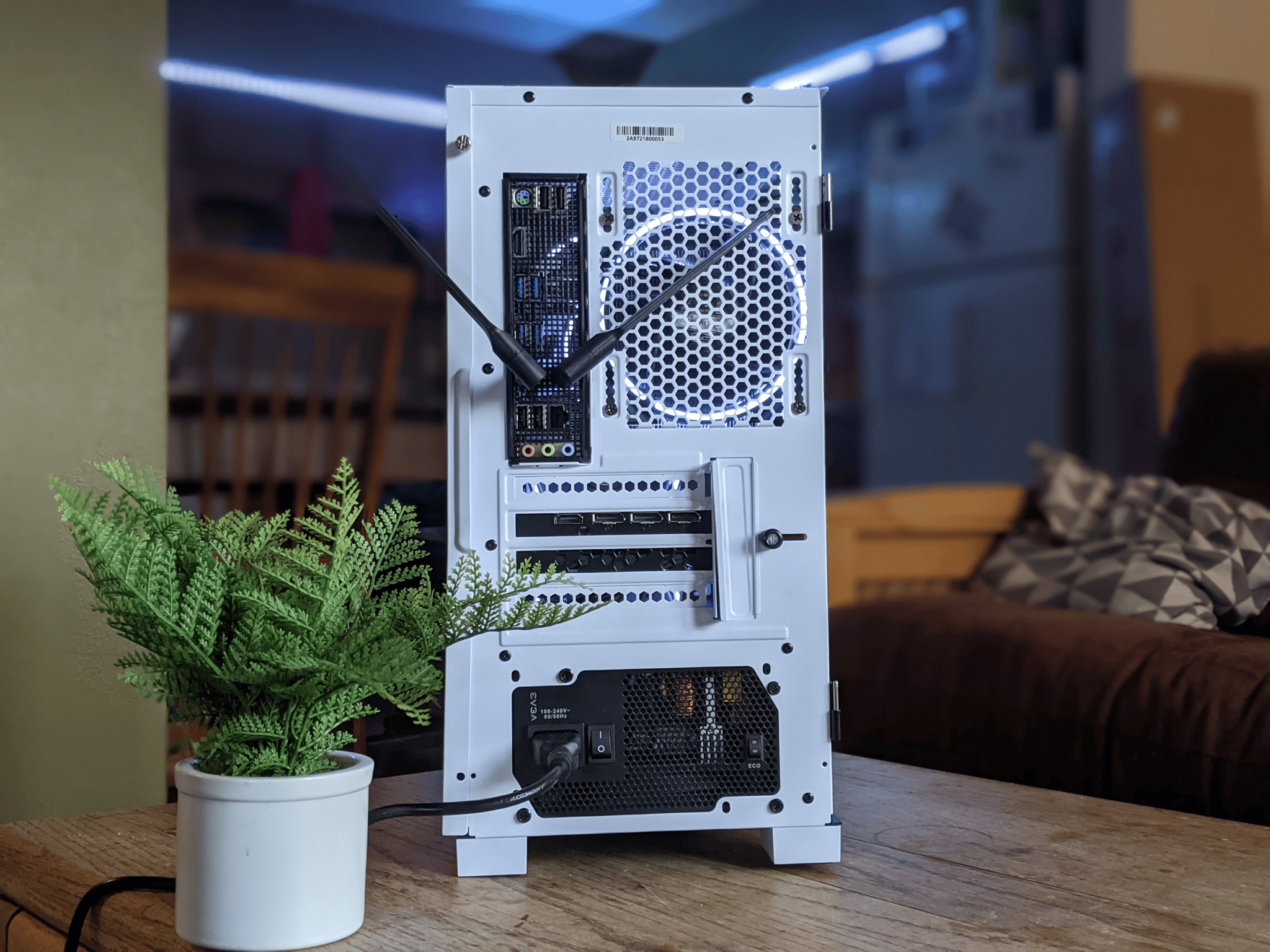 Ryzen 7 2700x RTX 3050 gaming pc