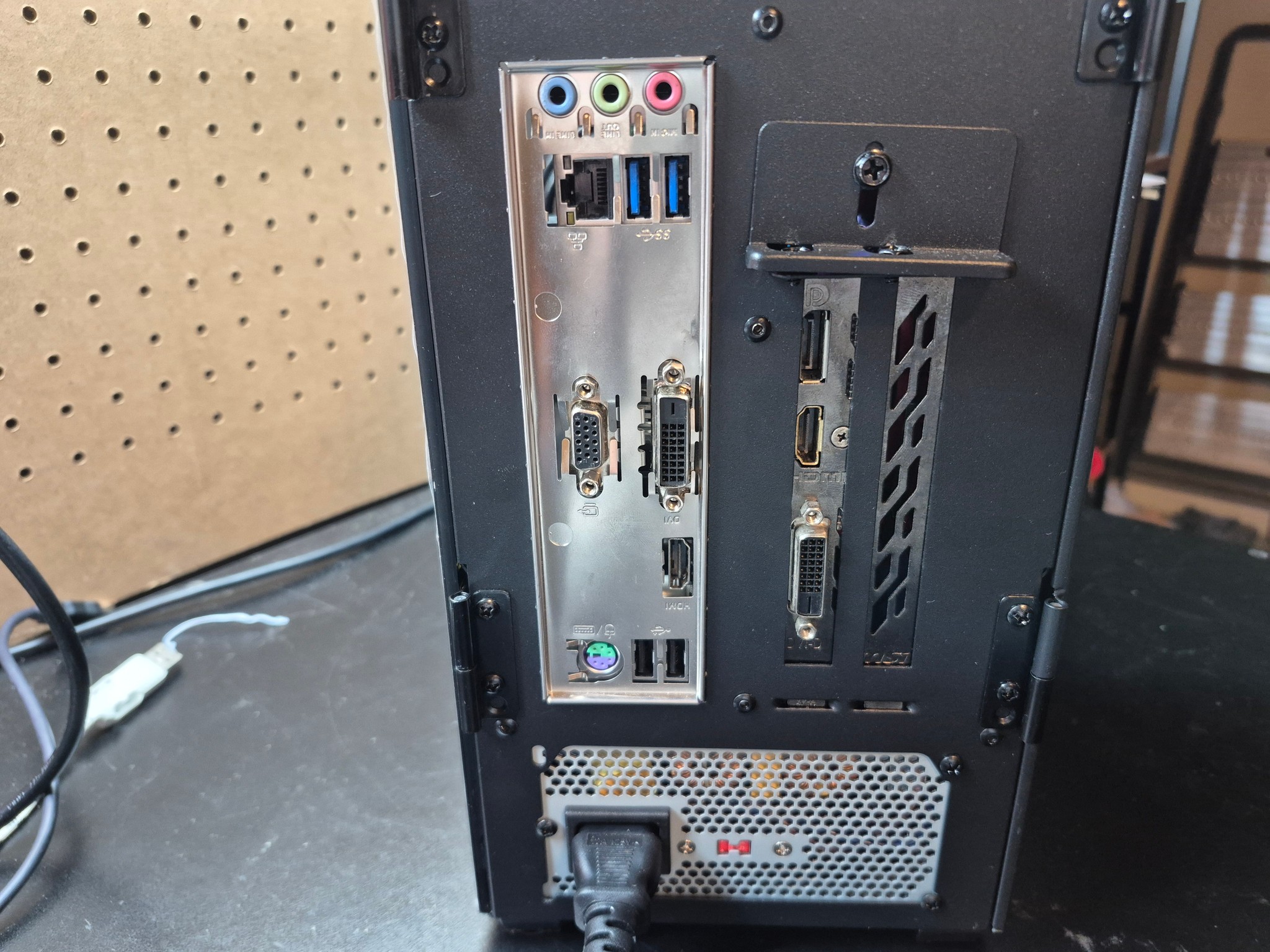 Budget E-Sports | RGB, WiFi, i5-8400 , GTX 1050 TI, 500GB Storage
