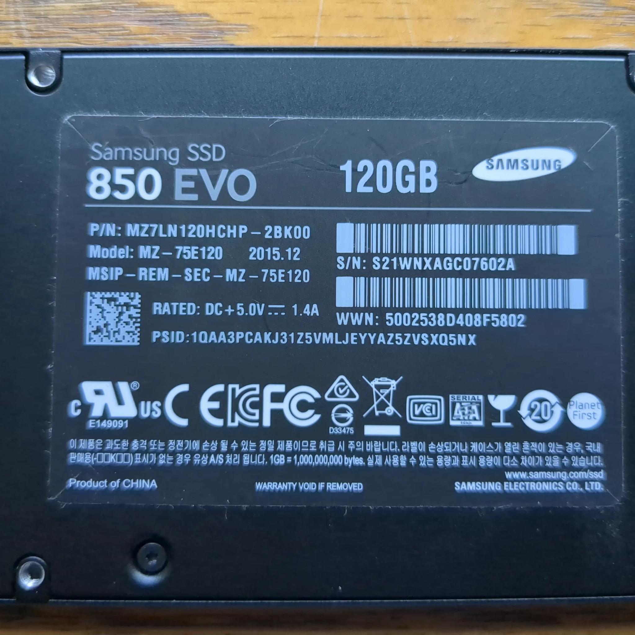 Samsung 120GB 2.5" Sata SSD