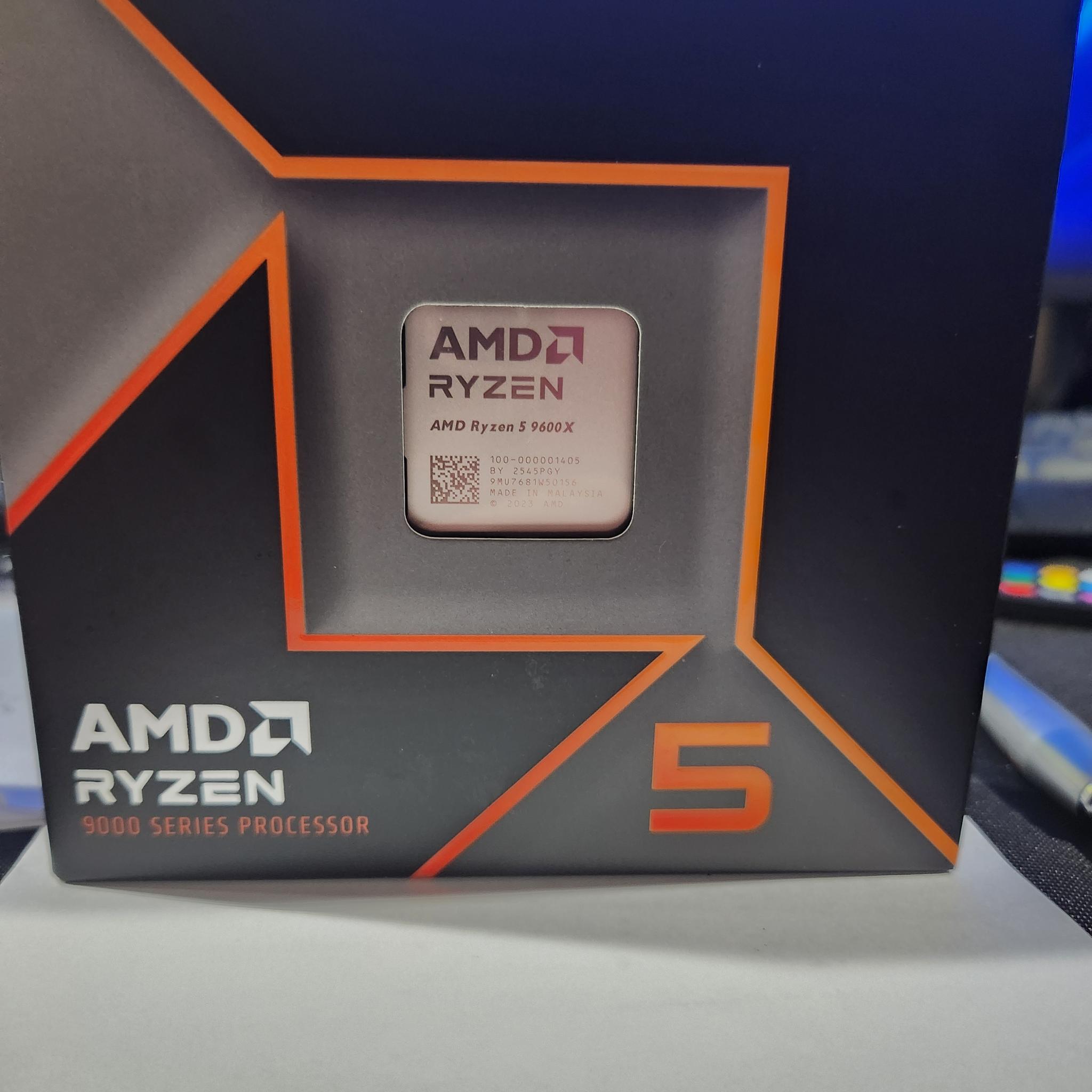 Brand new Motherboard,  cpu and Wifi Antenna