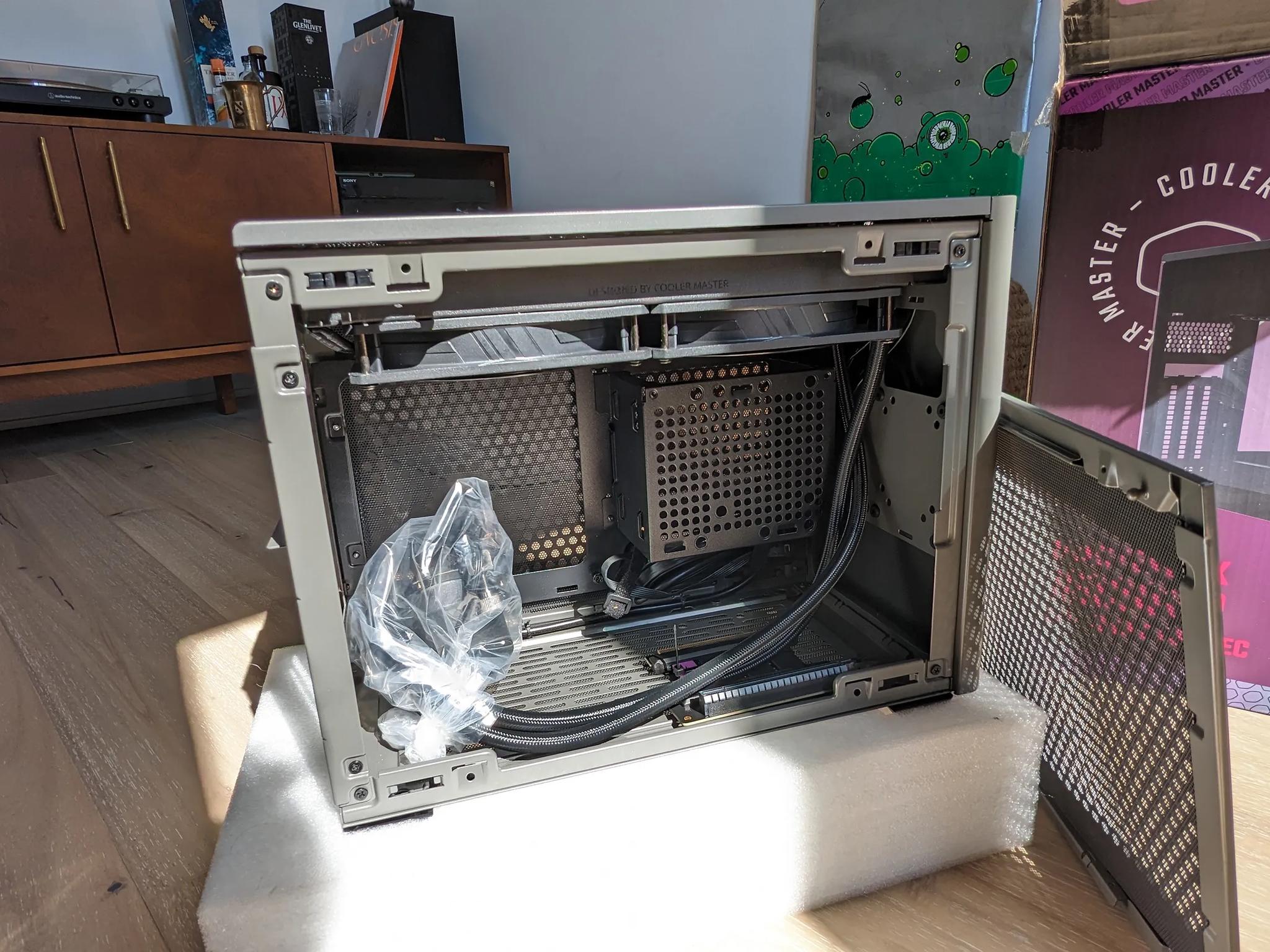 Cooler Master NR200P MAX