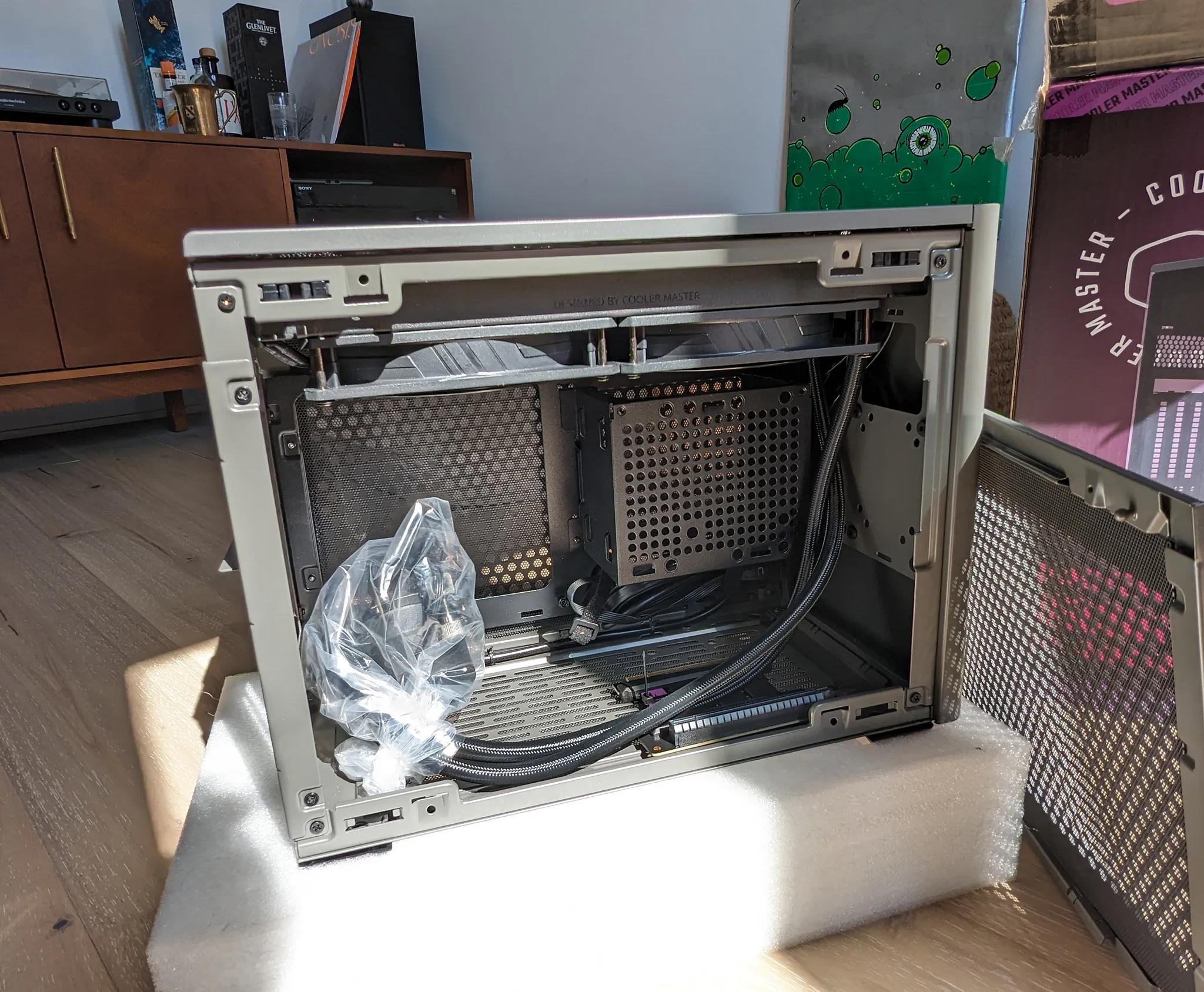 Cooler Master NR200P MAX