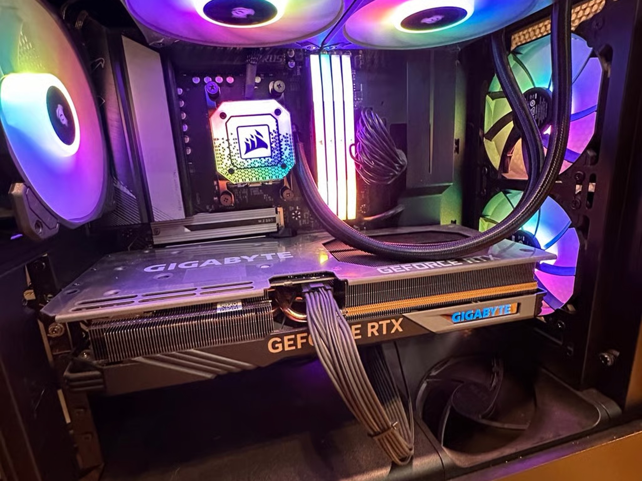 [QUICK SALE] SOLID Gaming & Editing PC - RTX 4070TI | RYZEN 9 7950X | 128GB DDR5 RAM | 2TB M.2 SSD