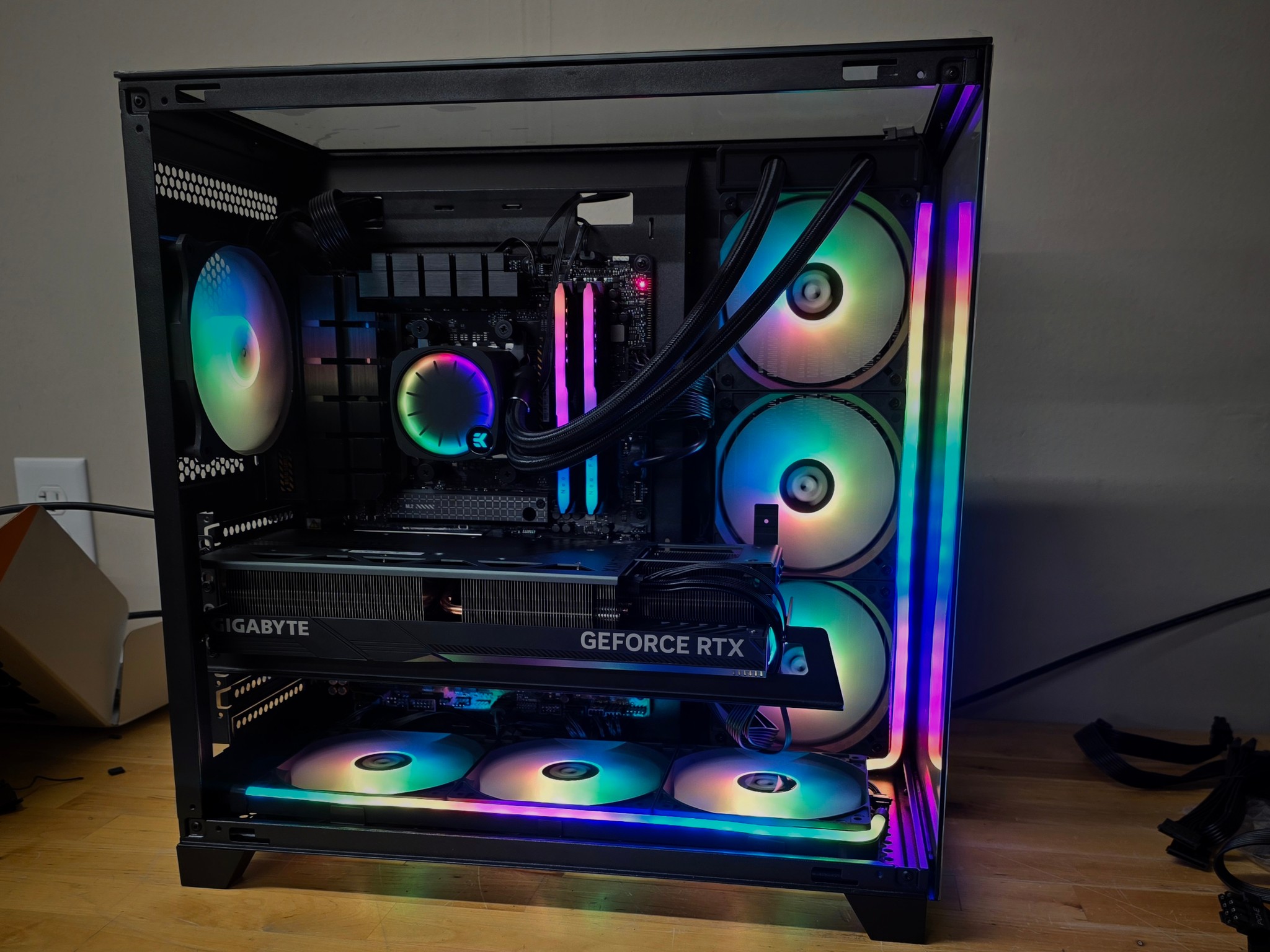 7800X3D | 4080 Super Gaming PC