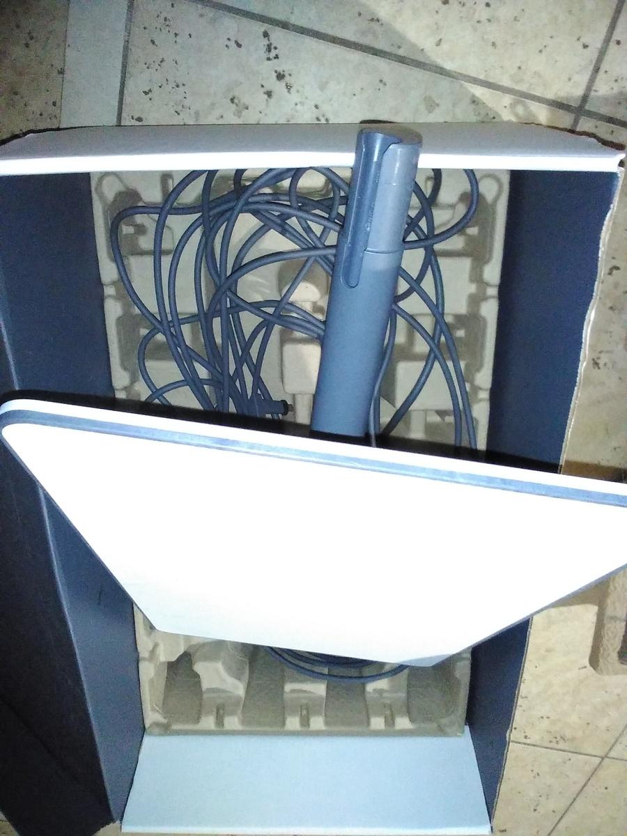 Starlink Satellite Dish & Router