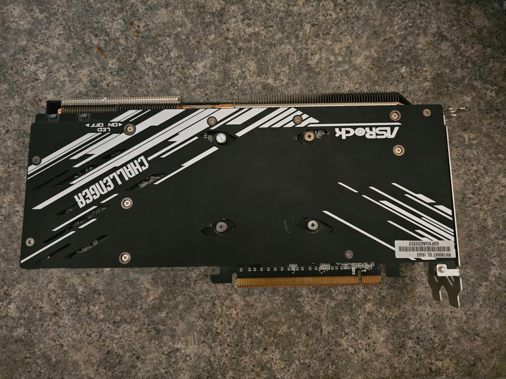 AMD Radeon RX 7800 XT - Image 2