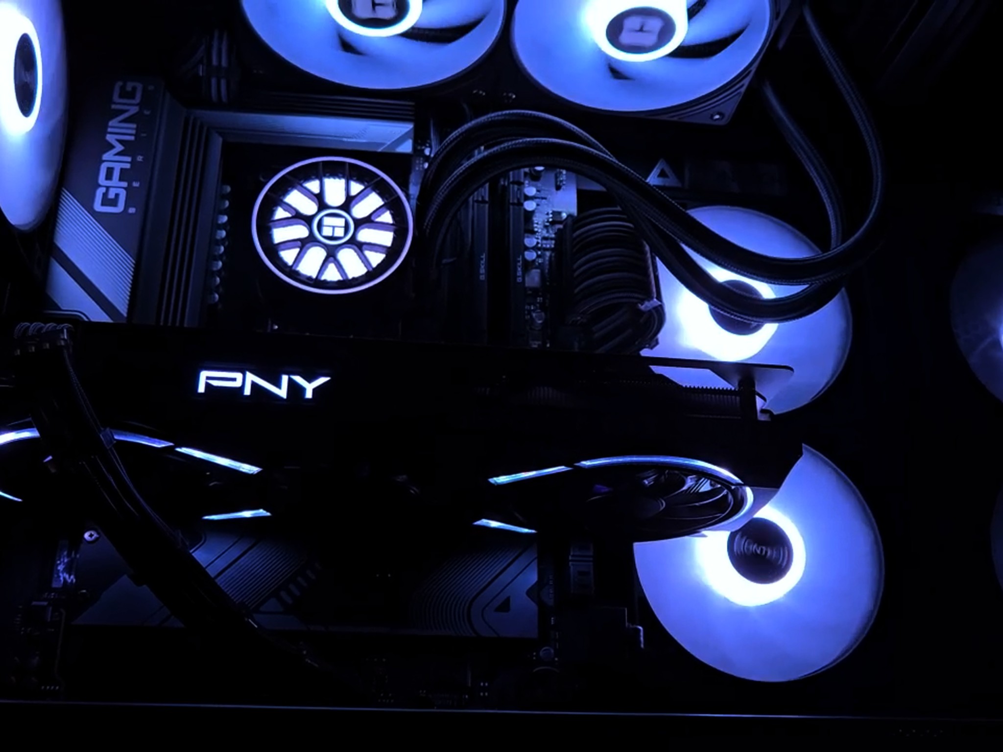 Gaming PC - Ryzen 7 7700X - RTX 5060 Ti 16GB - 32GB DDR5 6000MTs - 1TB NVMe (7000MB/s) - Windows 11