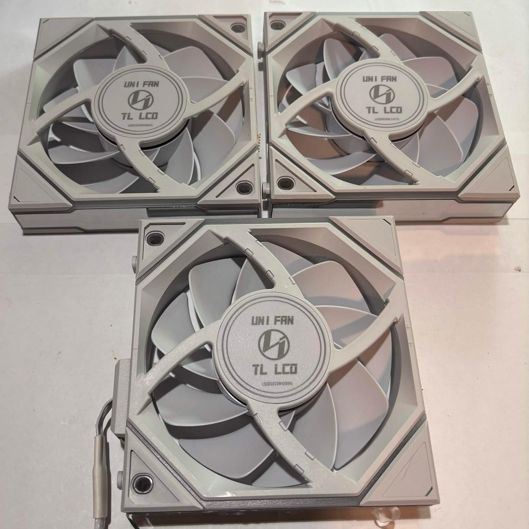 Lian Li UNI FAN TL LCD 120mm Fans - 3 Pack White