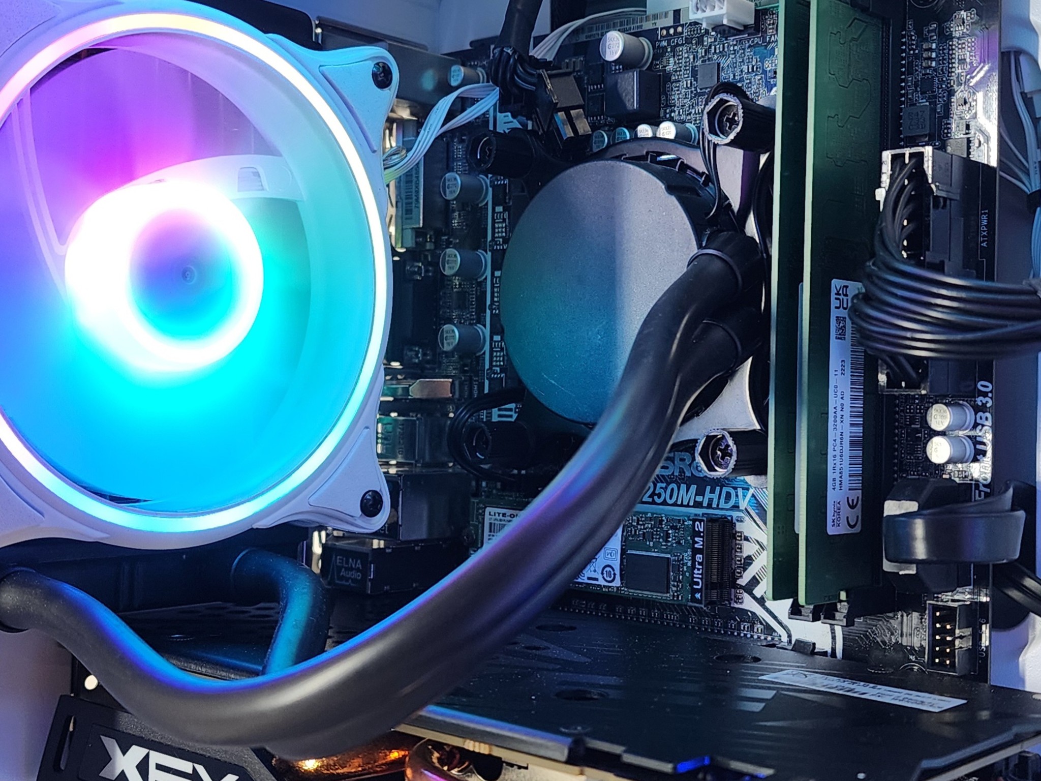 Gaming PC i3-7100 8GB RAM 128GB SSD + 500GB HDD RX 570 8GB Windows 11 Computer