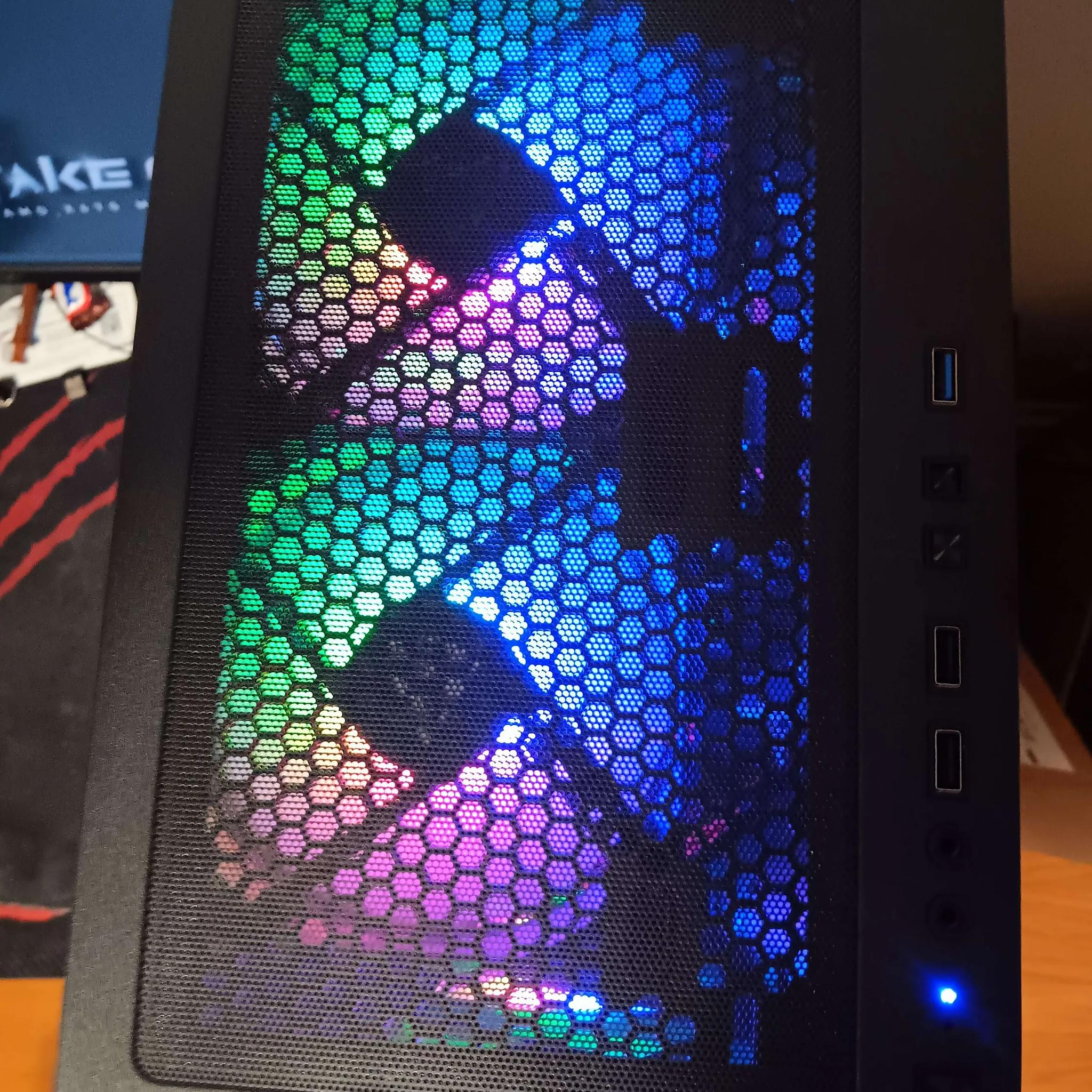 | Black RGB GAMING PC | Ryzen 5 2600x|RedDragon Vega56(UV'd & OC'd)|16gb DDR4 RAM|500g SSD Storage