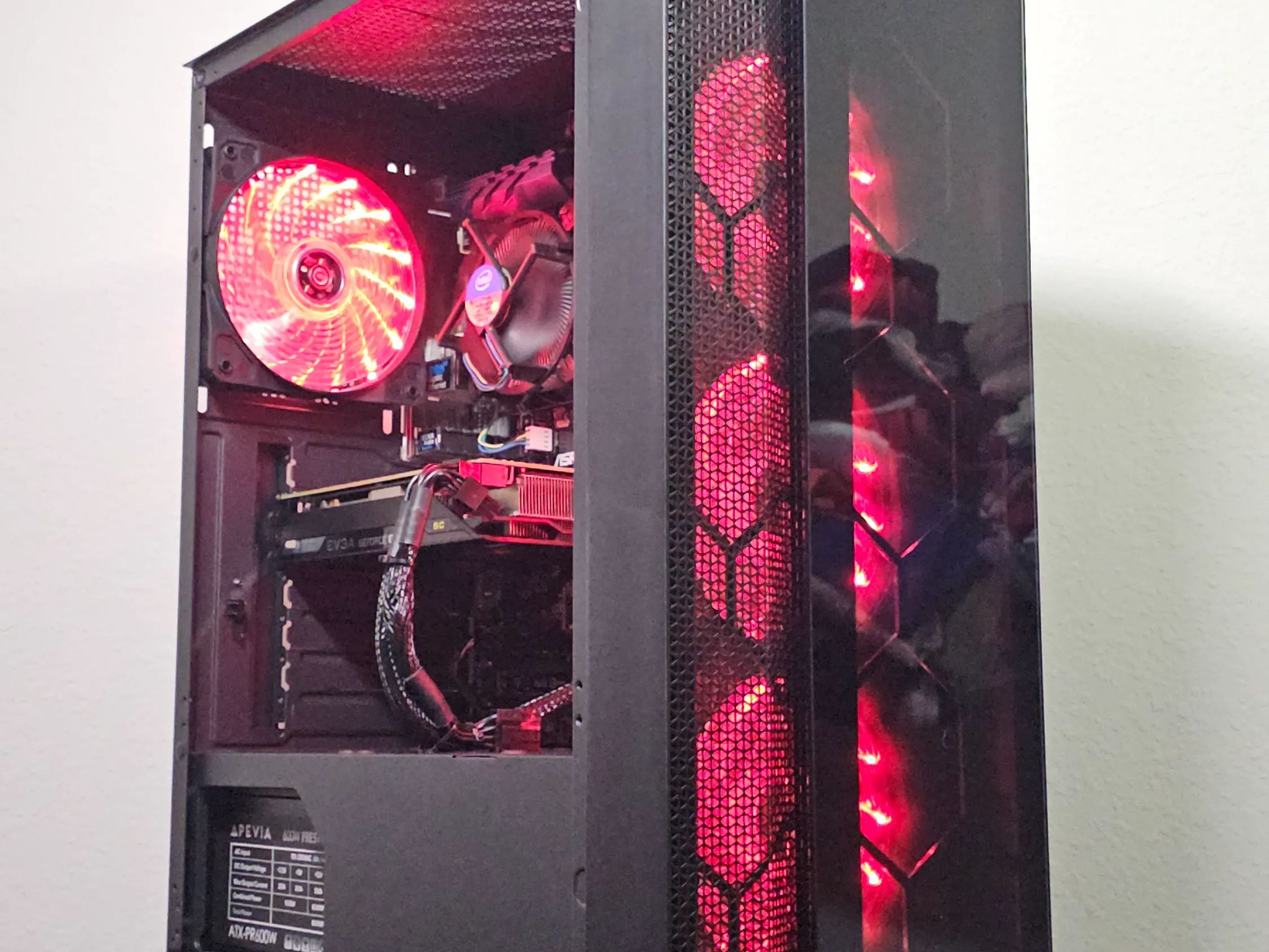 X-Mas Sale Entry 1080p // GTX 1060 6GB // i7 4790 // 16GB // 1TB SSD