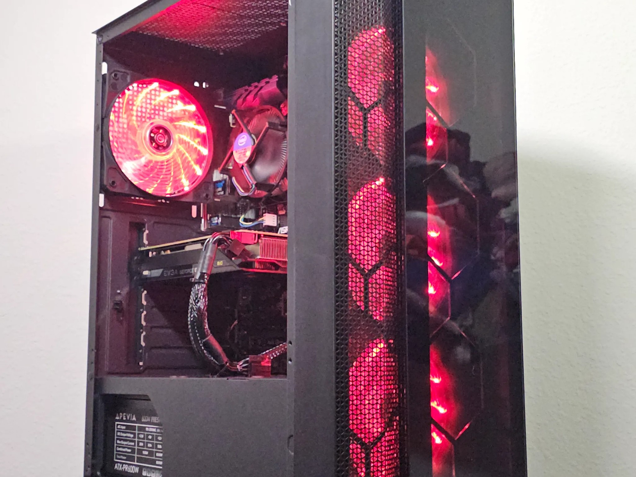 X-Mas Sale Entry 1080p // GTX 1060 6GB // i7 4790 // 16GB // 1TB SSD