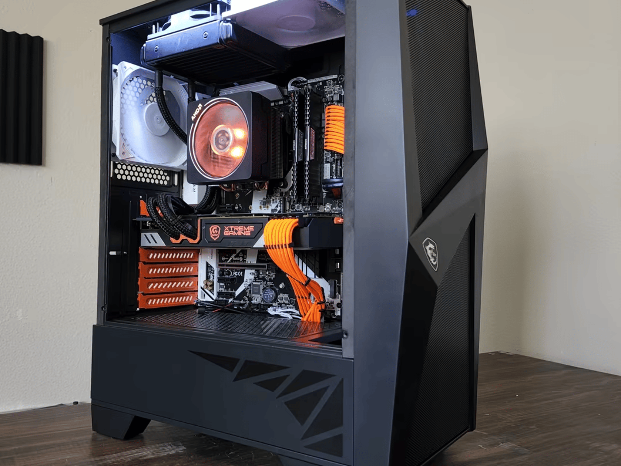 AMD Ryzen 7 1700 // Gigabyte xtreme gaming 1080 // Corsair Vengeance LPX 16GB 3000MHz