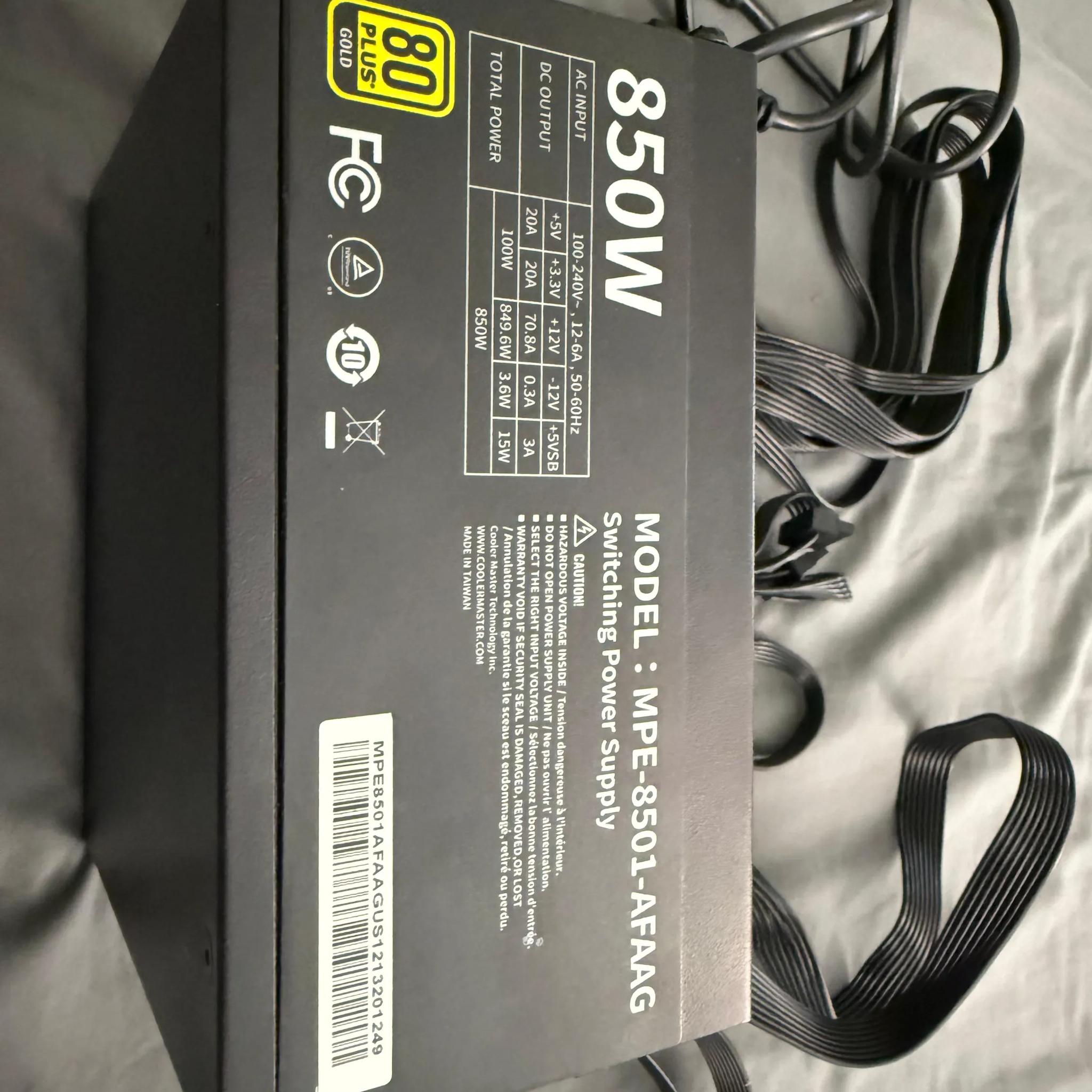Cooler Master MWE Gold 850 V2 Full Modular, 850W, 80+ Gold Efficiency PSU