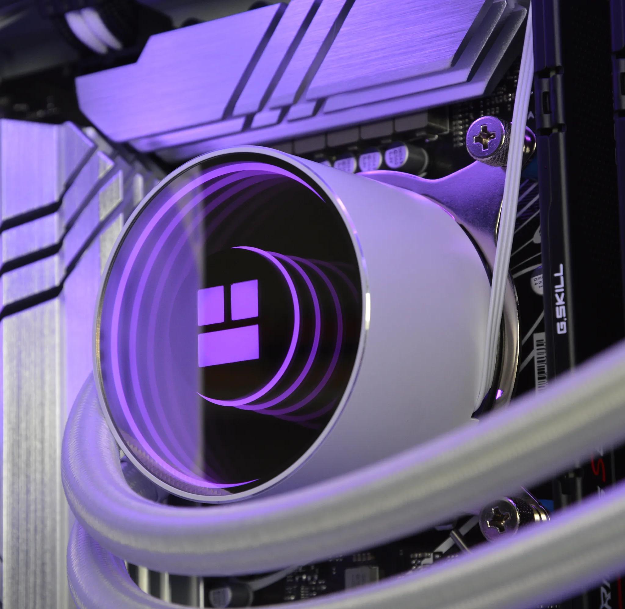👑⚡| RTX 4070 SUPER 12GB| INTEL i9-12900K | 32 GB DDR5 RAM | 2TB GEN 4 NVME SSD | Royal Thunder |