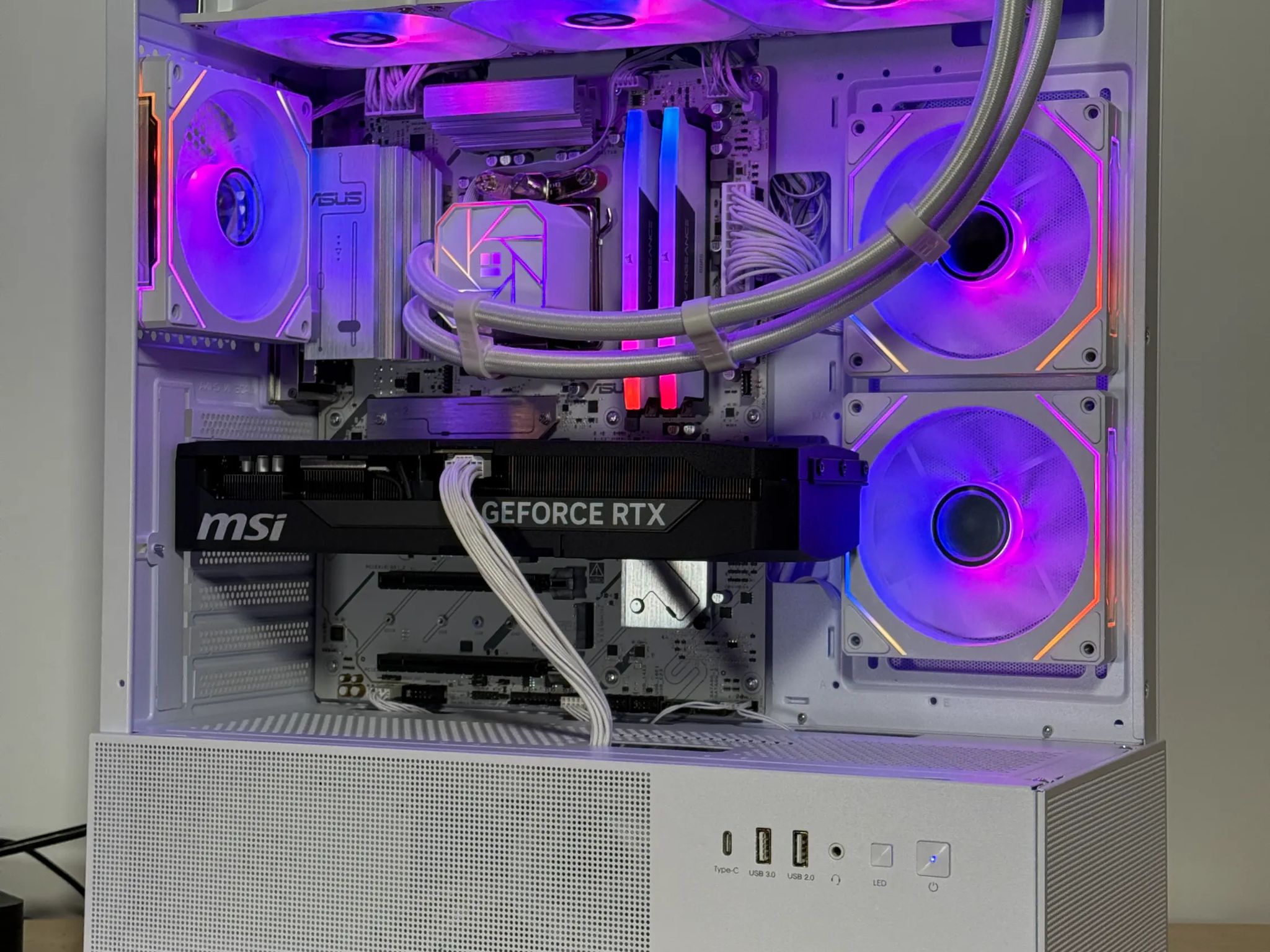 RTX 5070TI Ryzen 9700x Gaming PC