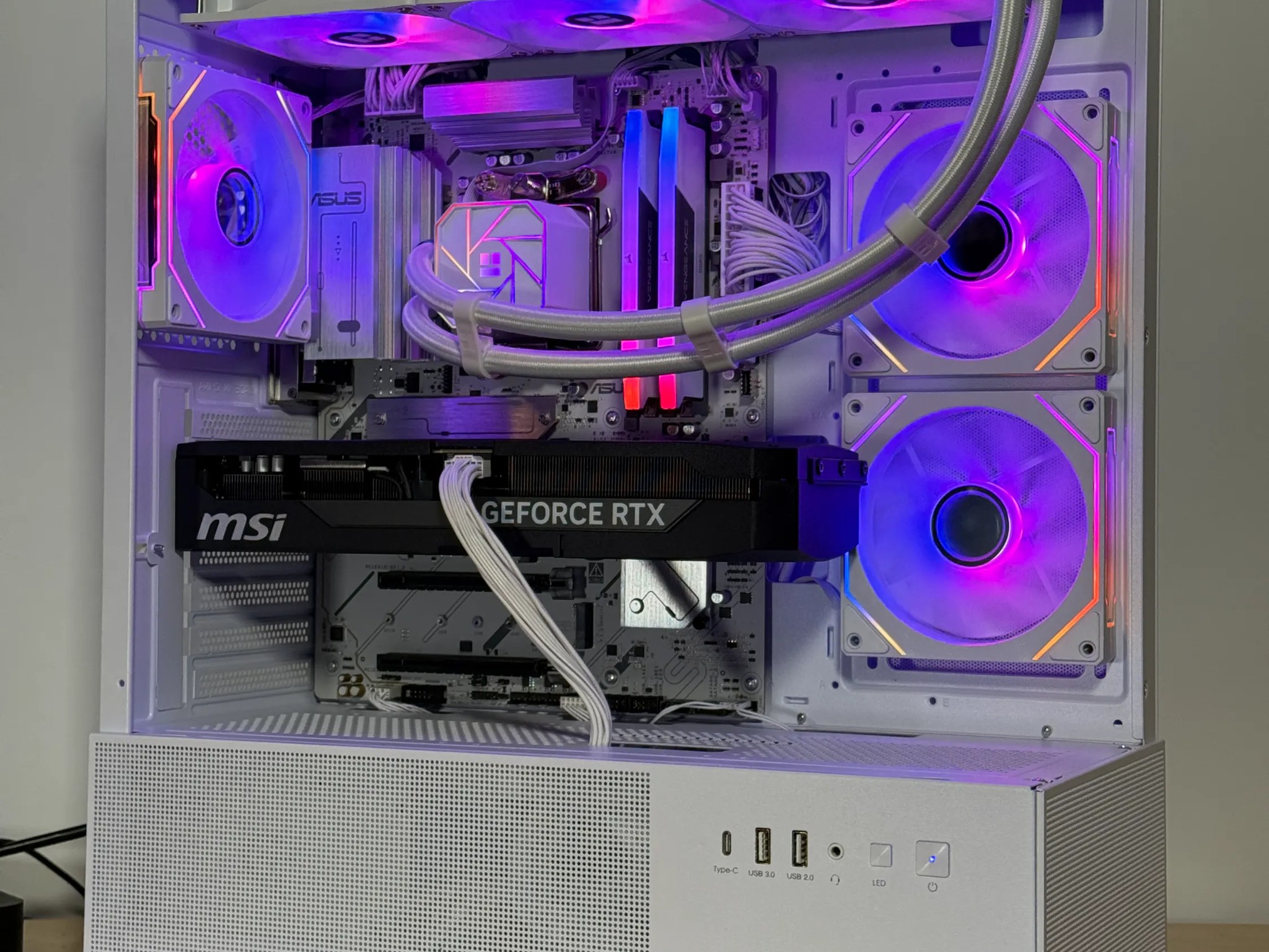 RTX 5070TI Ryzen 9700x Gaming PC