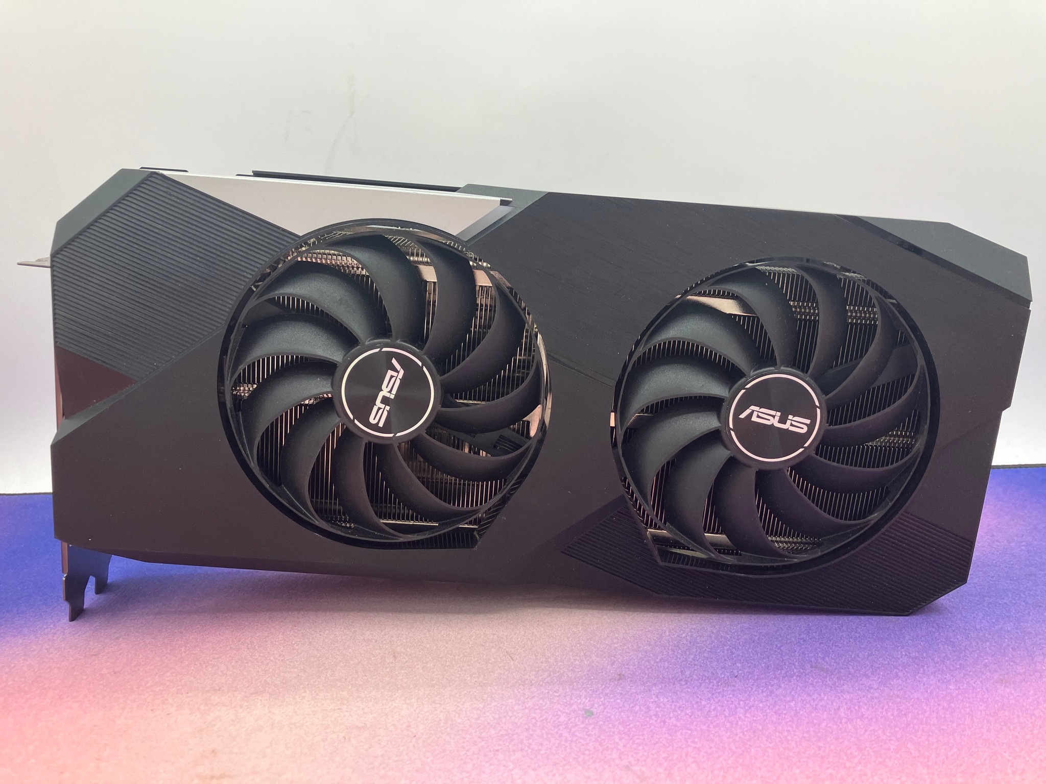 ASUS DUAL OC Radeon RX 6700 XT