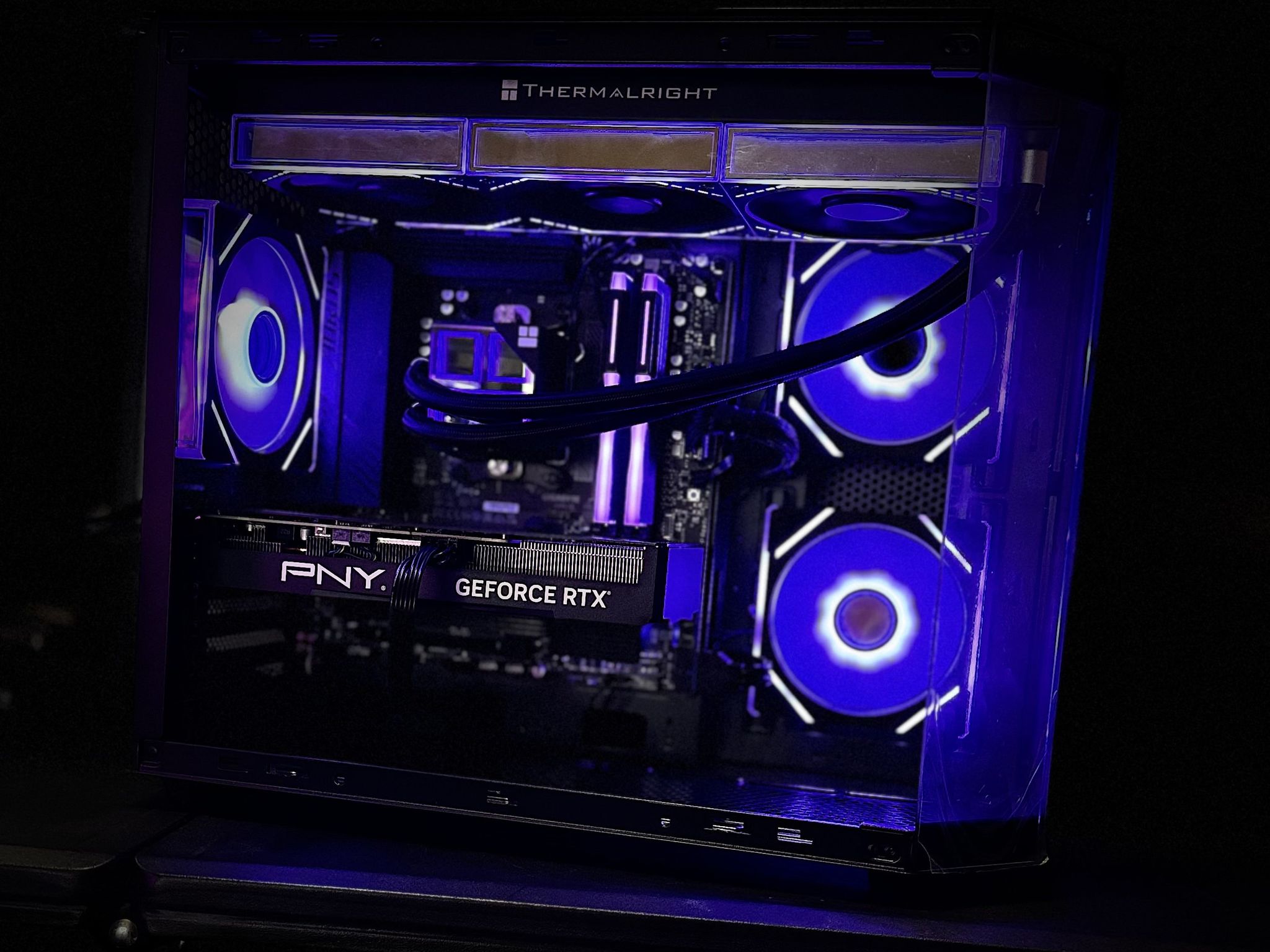 Dark Phantom | RTX 4070 | Ryzen 5 7500F | 32 GB DDR5 6000 | 1 TB SSD | High End Gaming PC