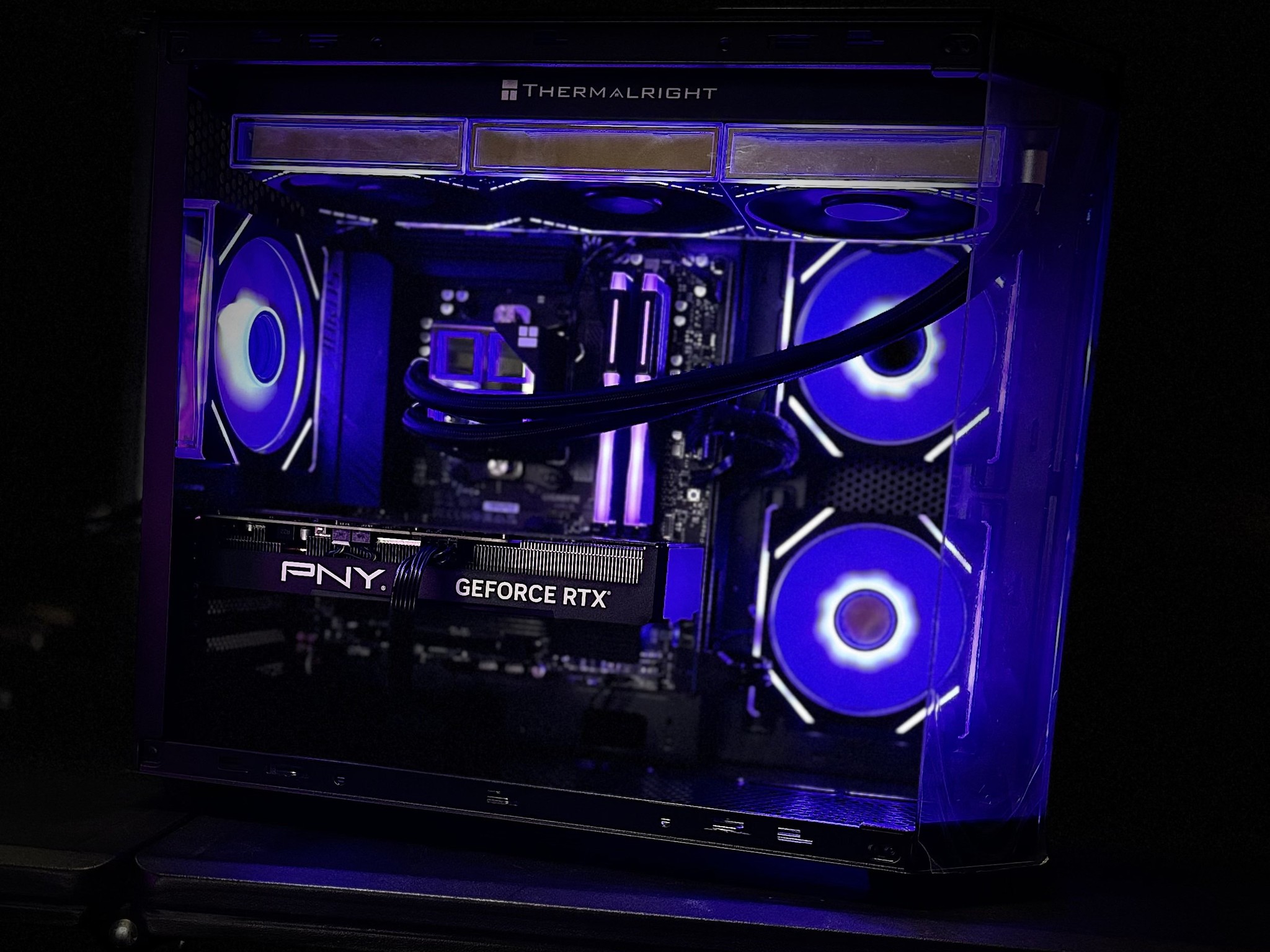Dark Phantom | RTX 4070 | Ryzen 5 7500F | 32 GB DDR5 6000 | 1 TB SSD | High End Gaming PC