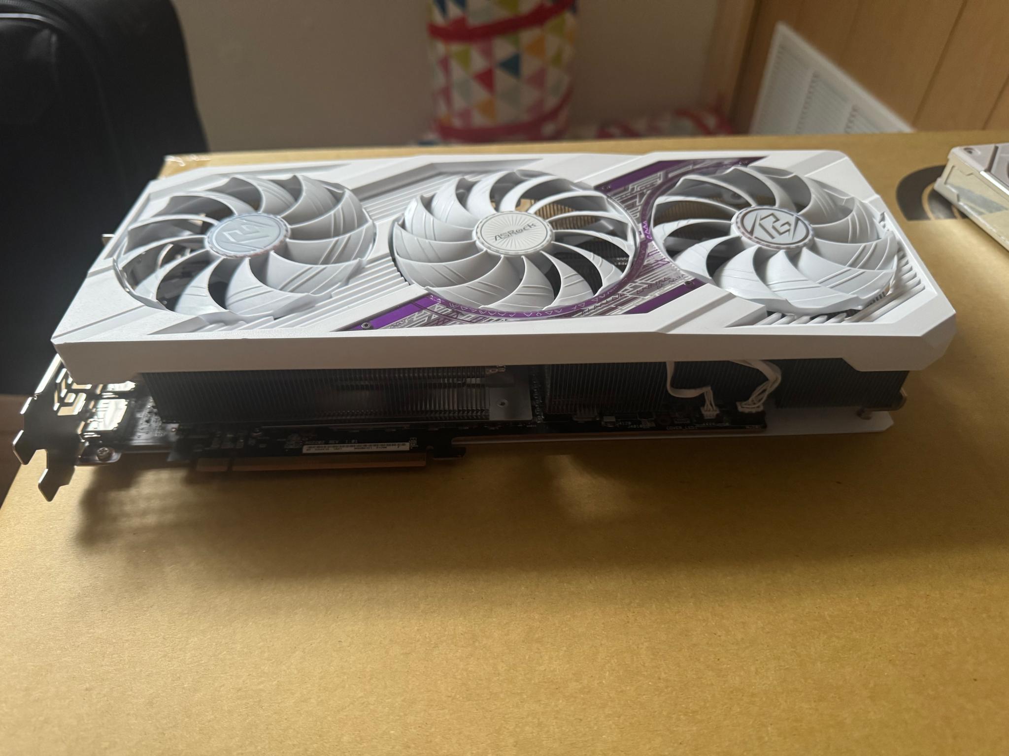 7900XT phantom gaming white 20Gb