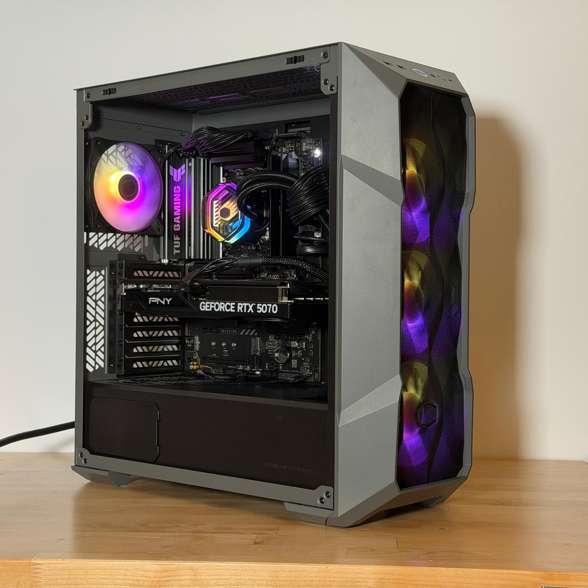RTX 5070 Ryzen 7 9700x Gaming PC